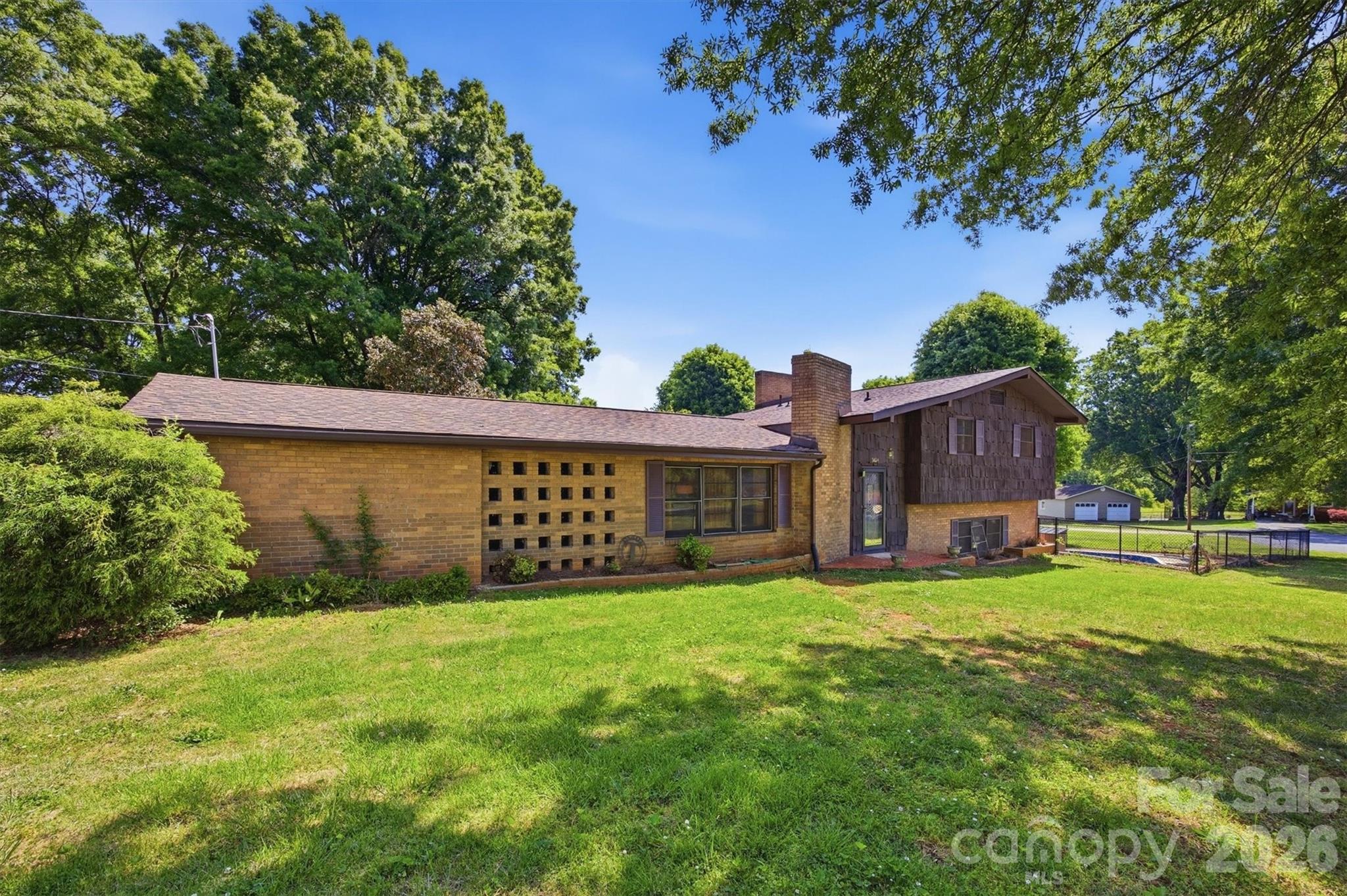 3634 Brookwood Drive — Maiden
