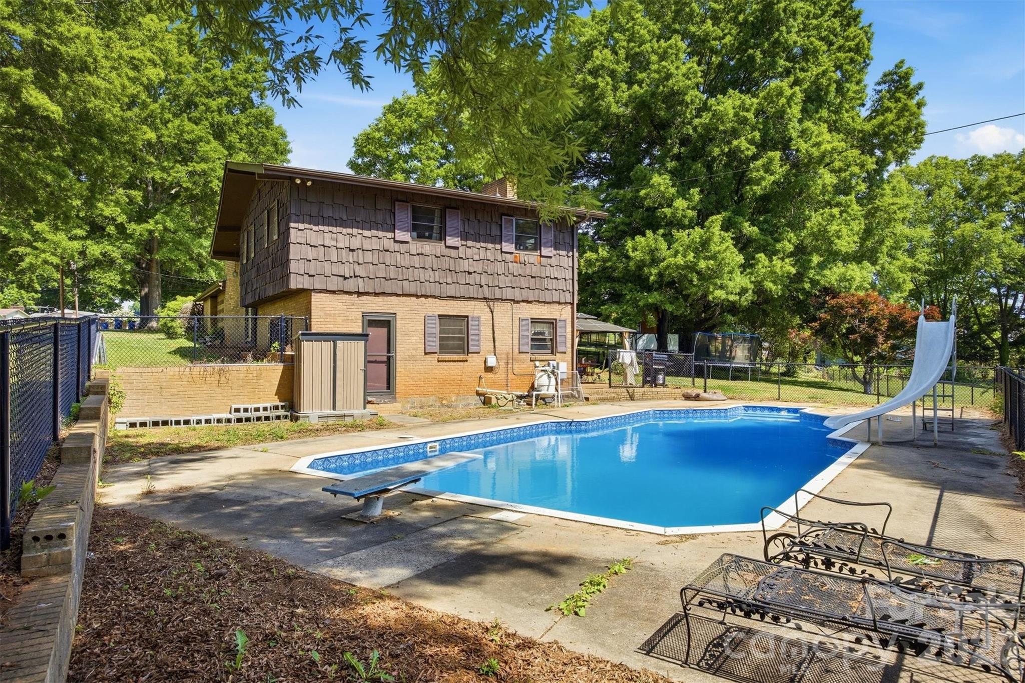 3634 Brookwood Drive — Maiden