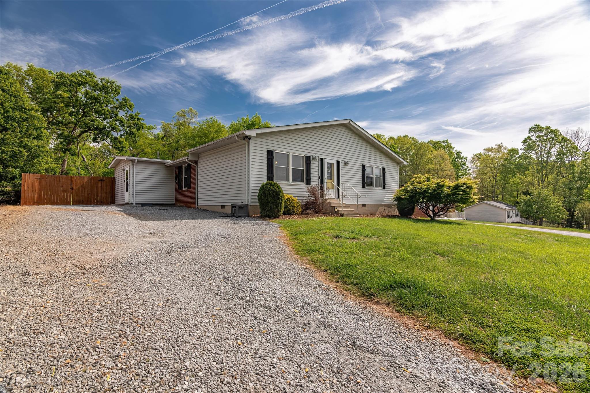 445 Old Caroleen Road — Forest City