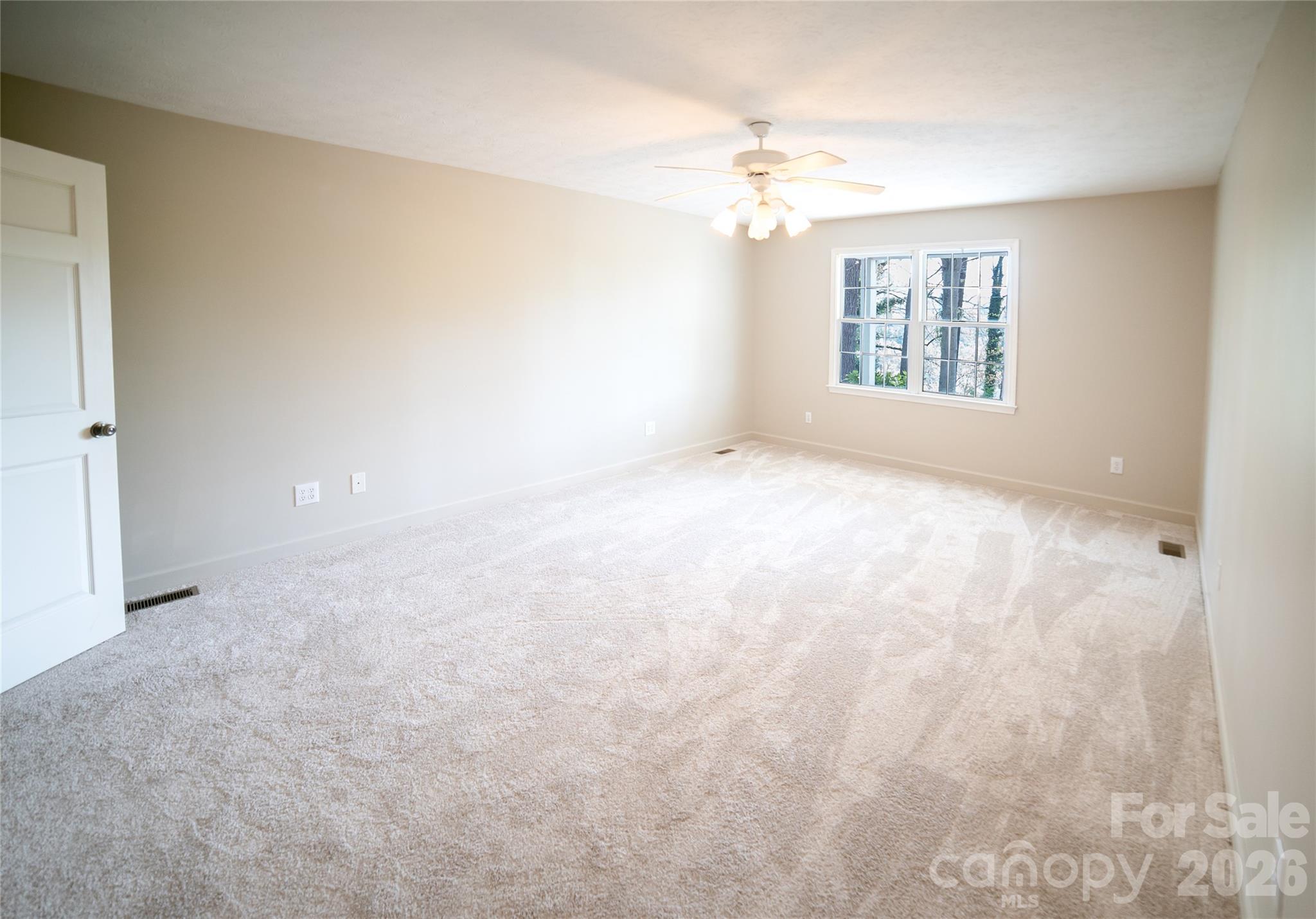 1421 Windsor Street NE — Lenoir
