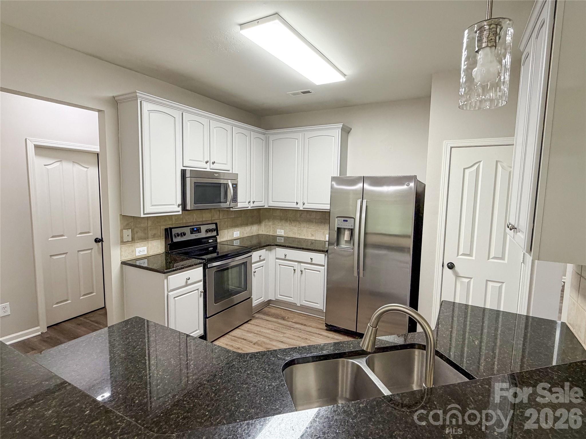 17224 Cambridge Woods Court — Charlotte