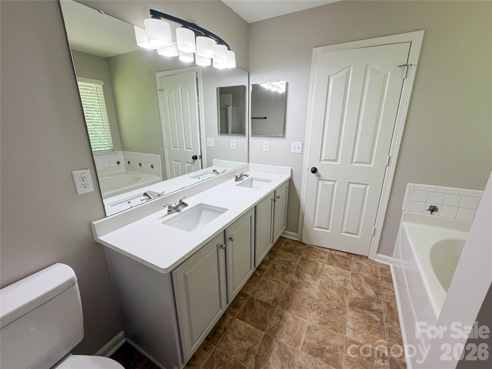 17224 Cambridge Woods Court — Charlotte