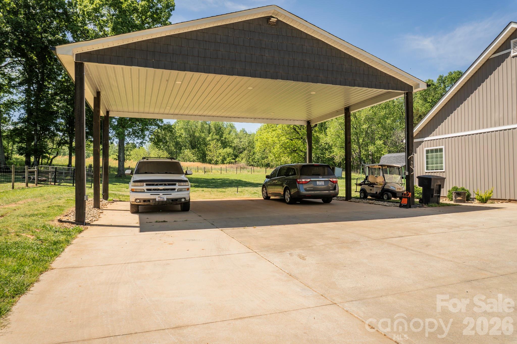 165 Lewis Farm Road — Bessemer City