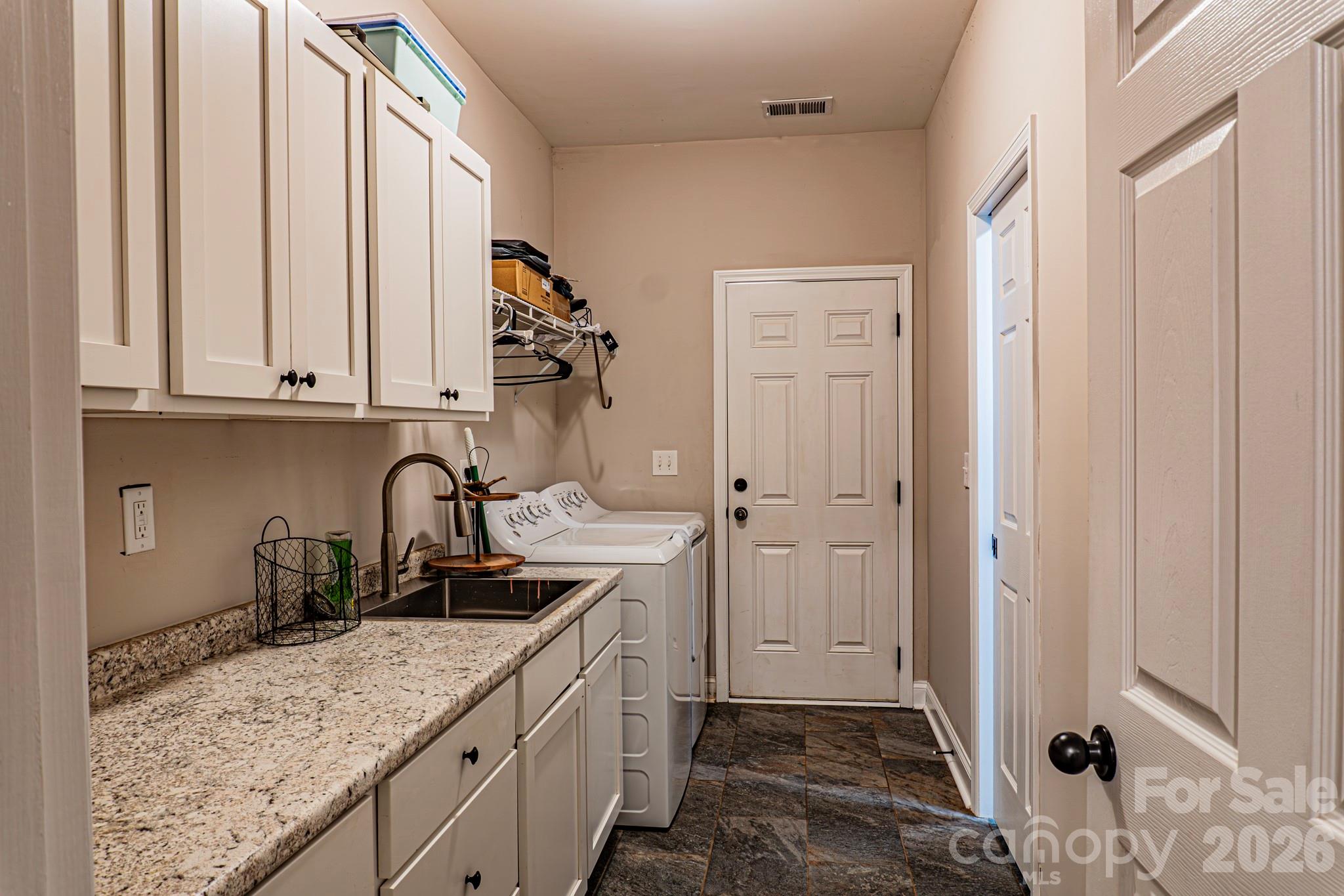 165 Lewis Farm Road — Bessemer City