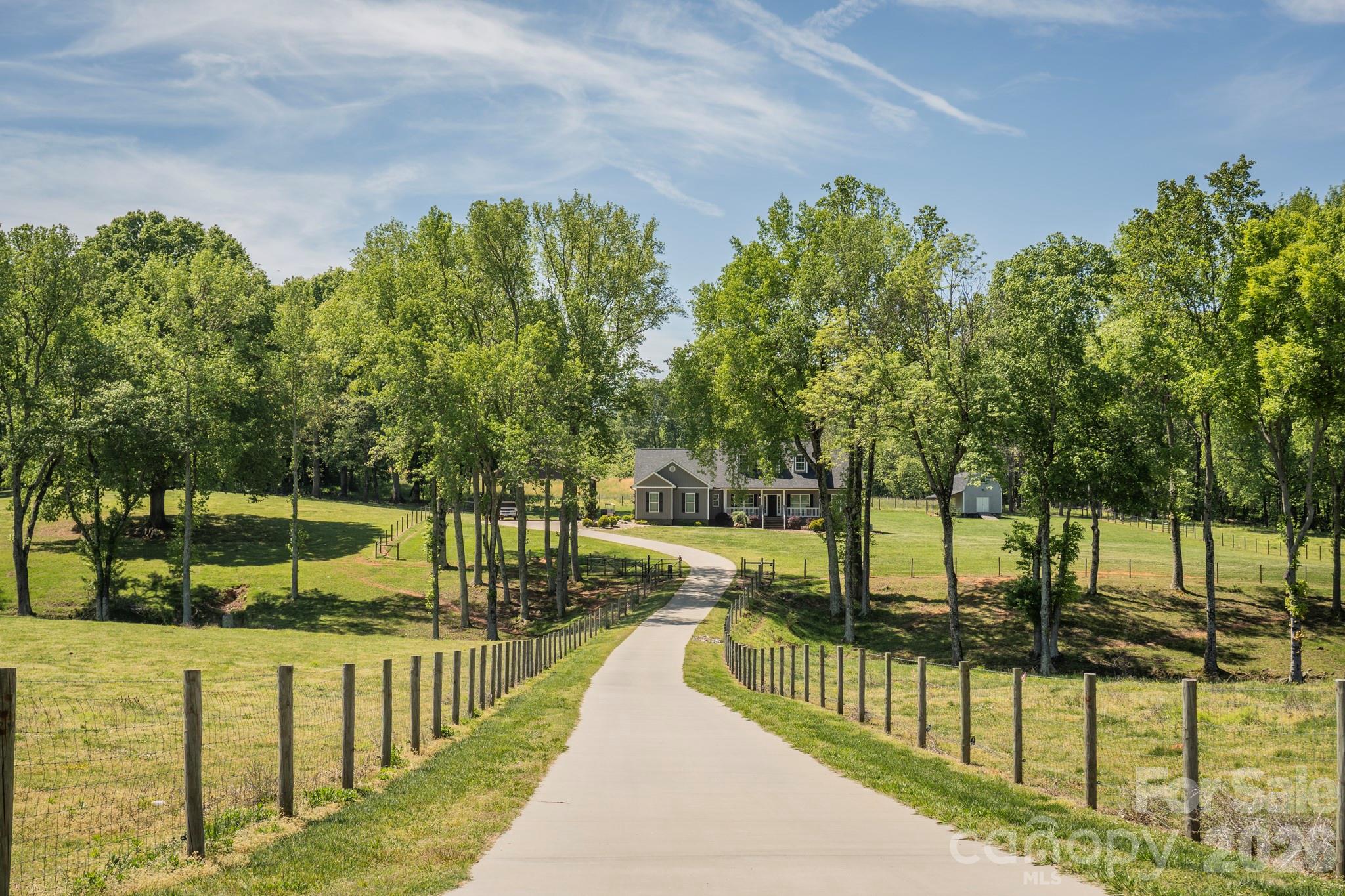 165 Lewis Farm Road — Bessemer City