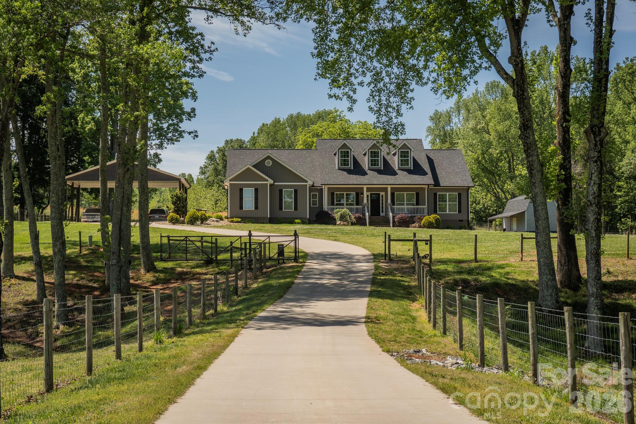 165 Lewis Farm Road — Bessemer City