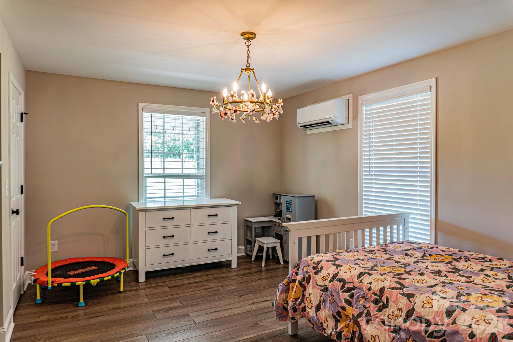 165 Lewis Farm Road — Bessemer City