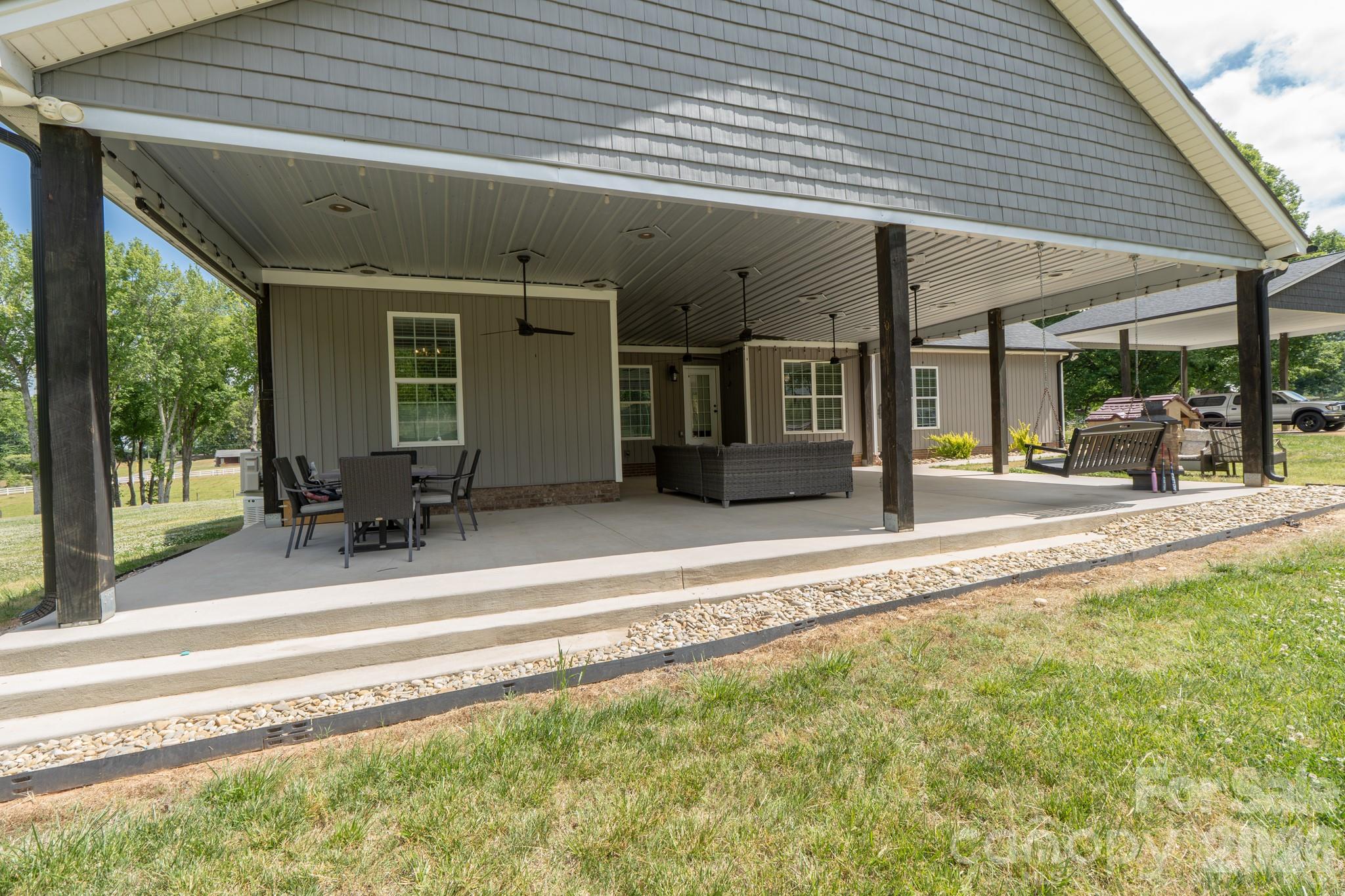 165 Lewis Farm Road — Bessemer City