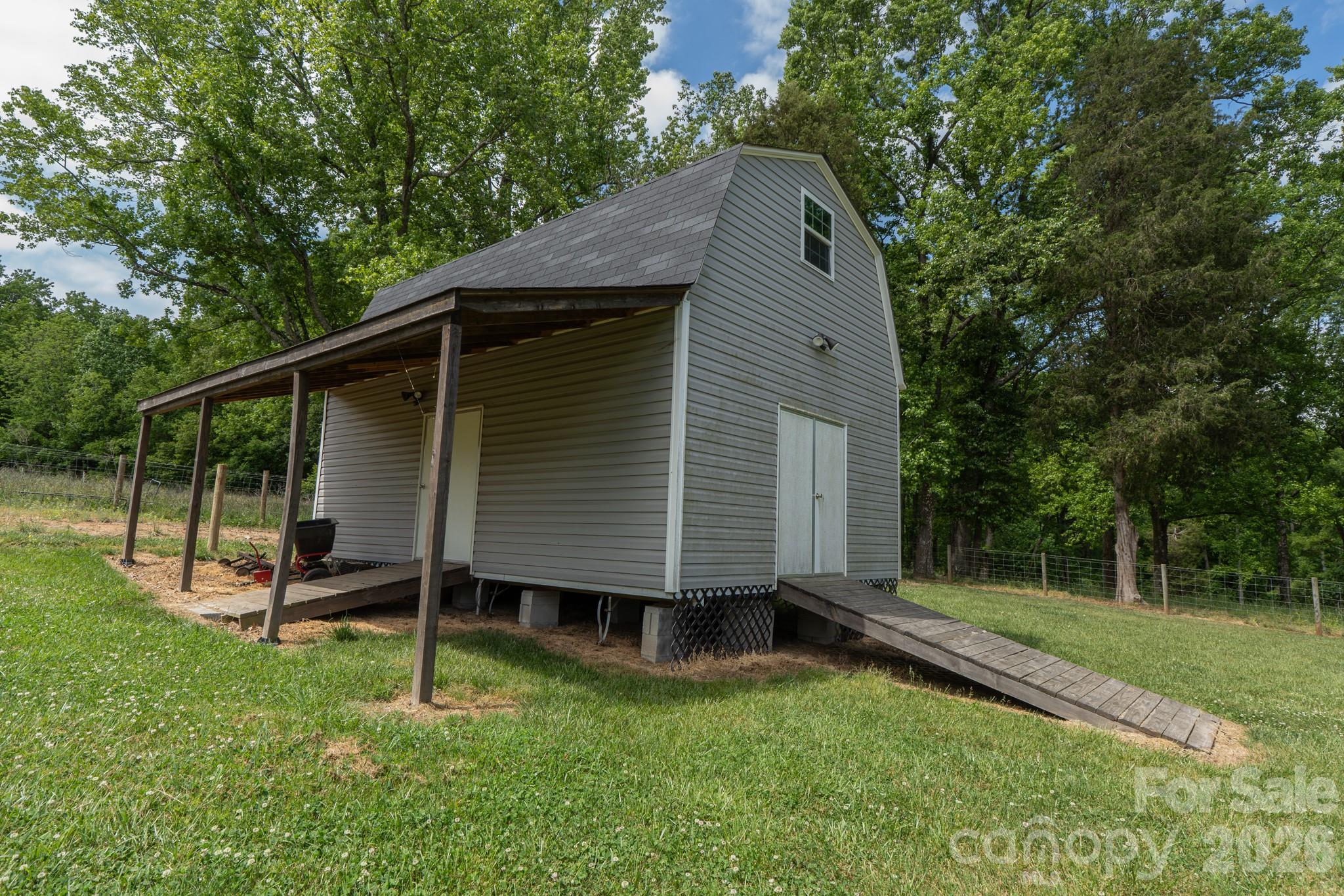 165 Lewis Farm Road — Bessemer City