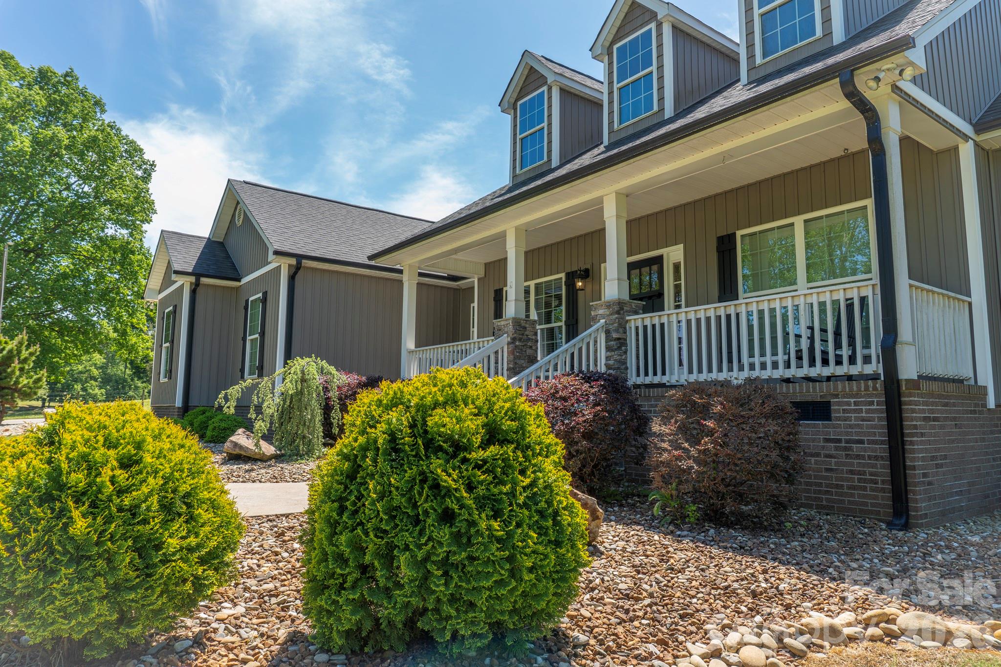 165 Lewis Farm Road — Bessemer City