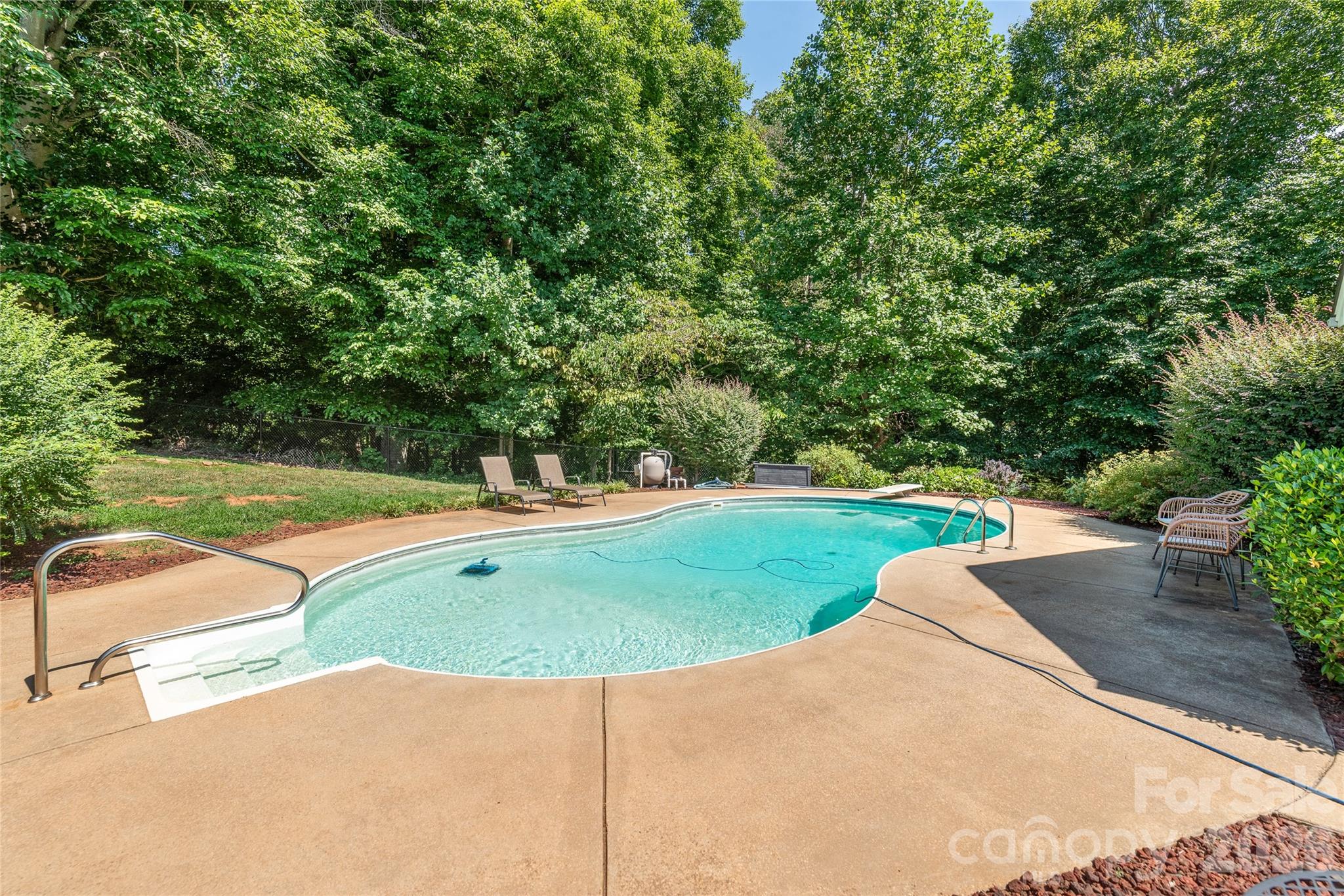1006 Strawberry Lane — Gastonia