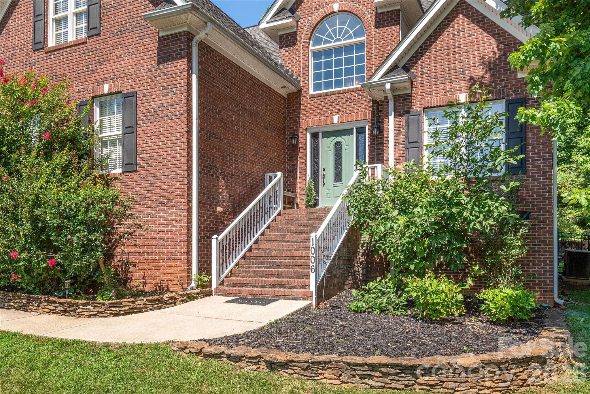 1006 Strawberry Lane — Gastonia