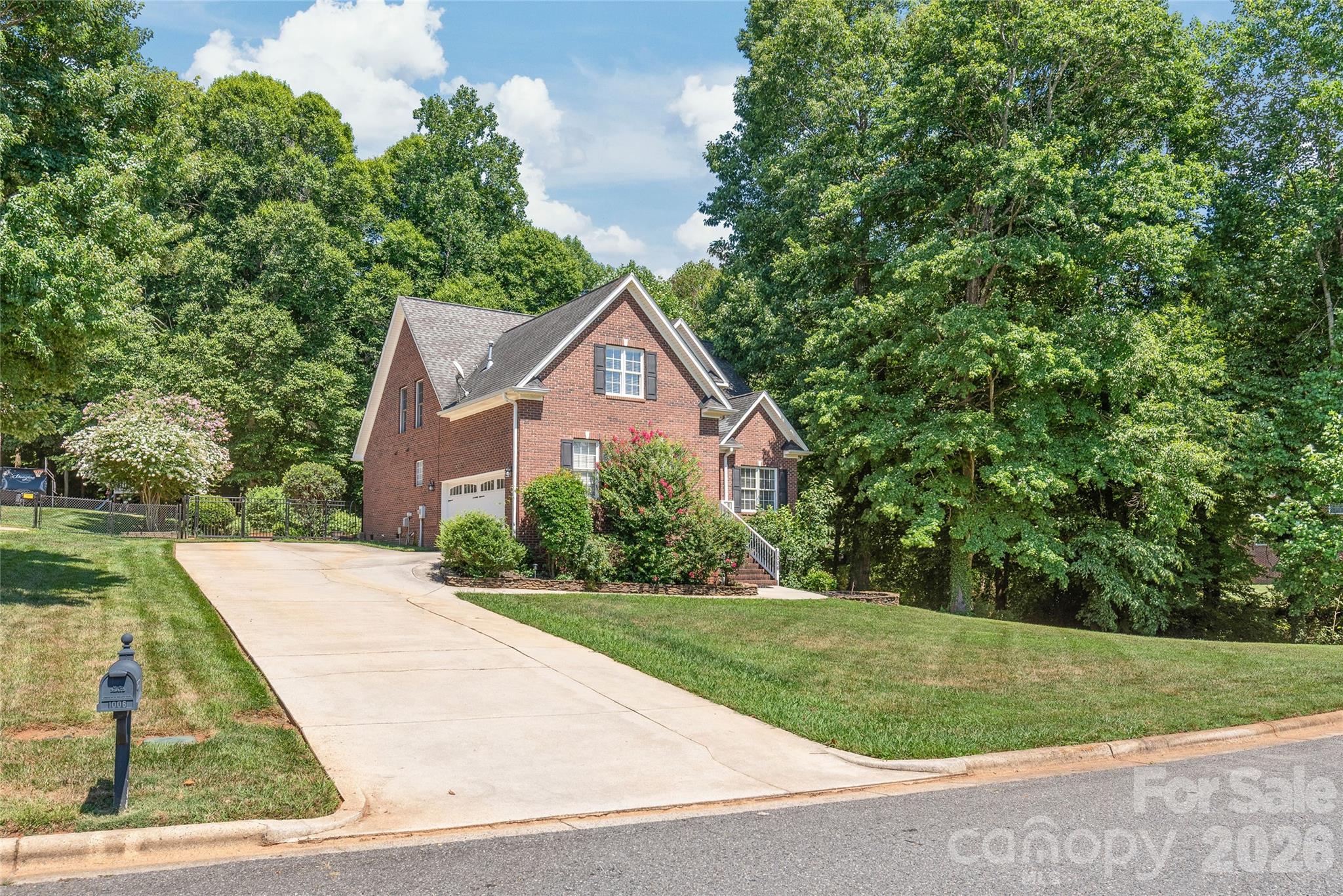 1006 Strawberry Lane — Gastonia