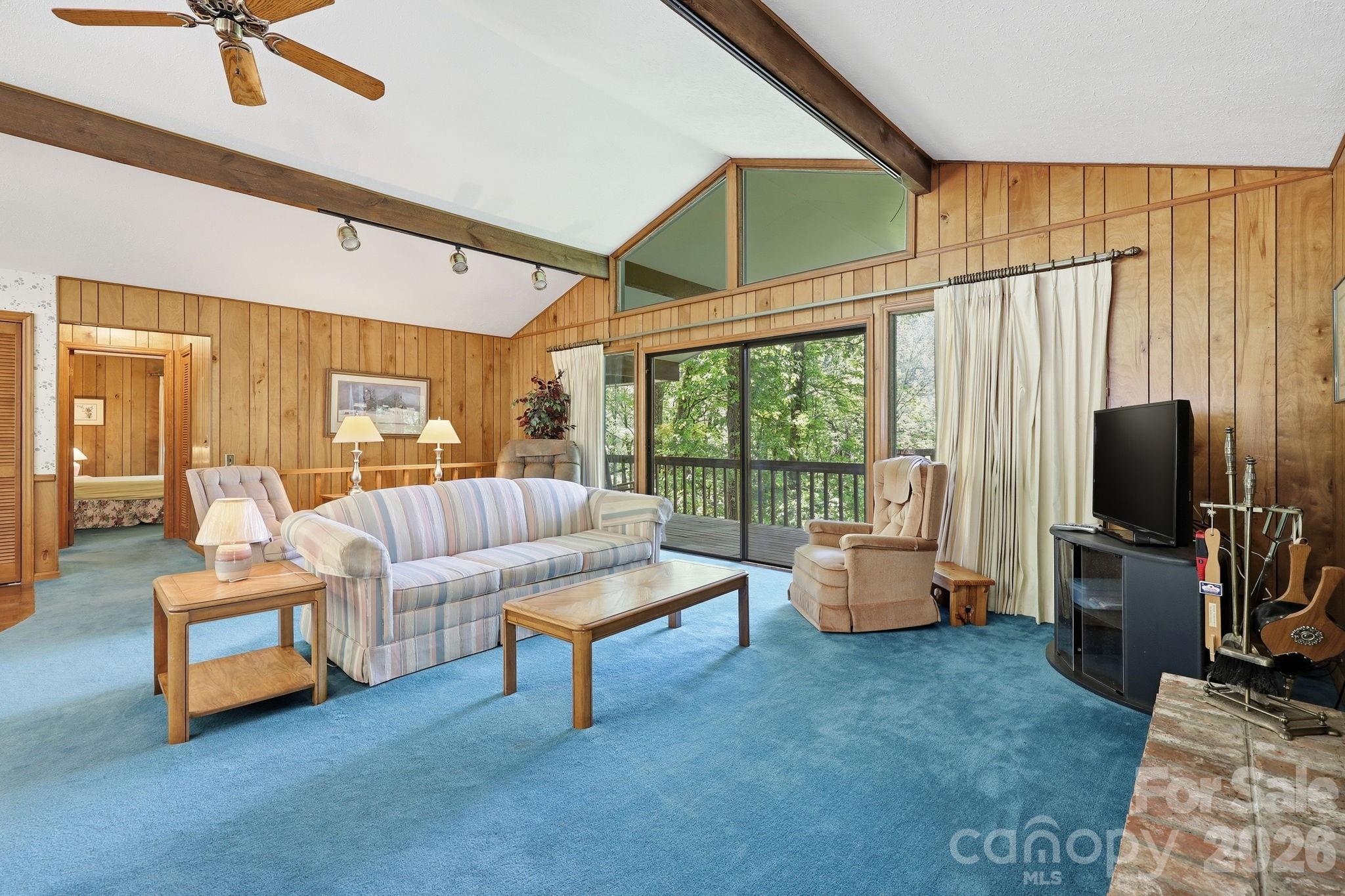 169 Sleepy Hollow Lane — Canton