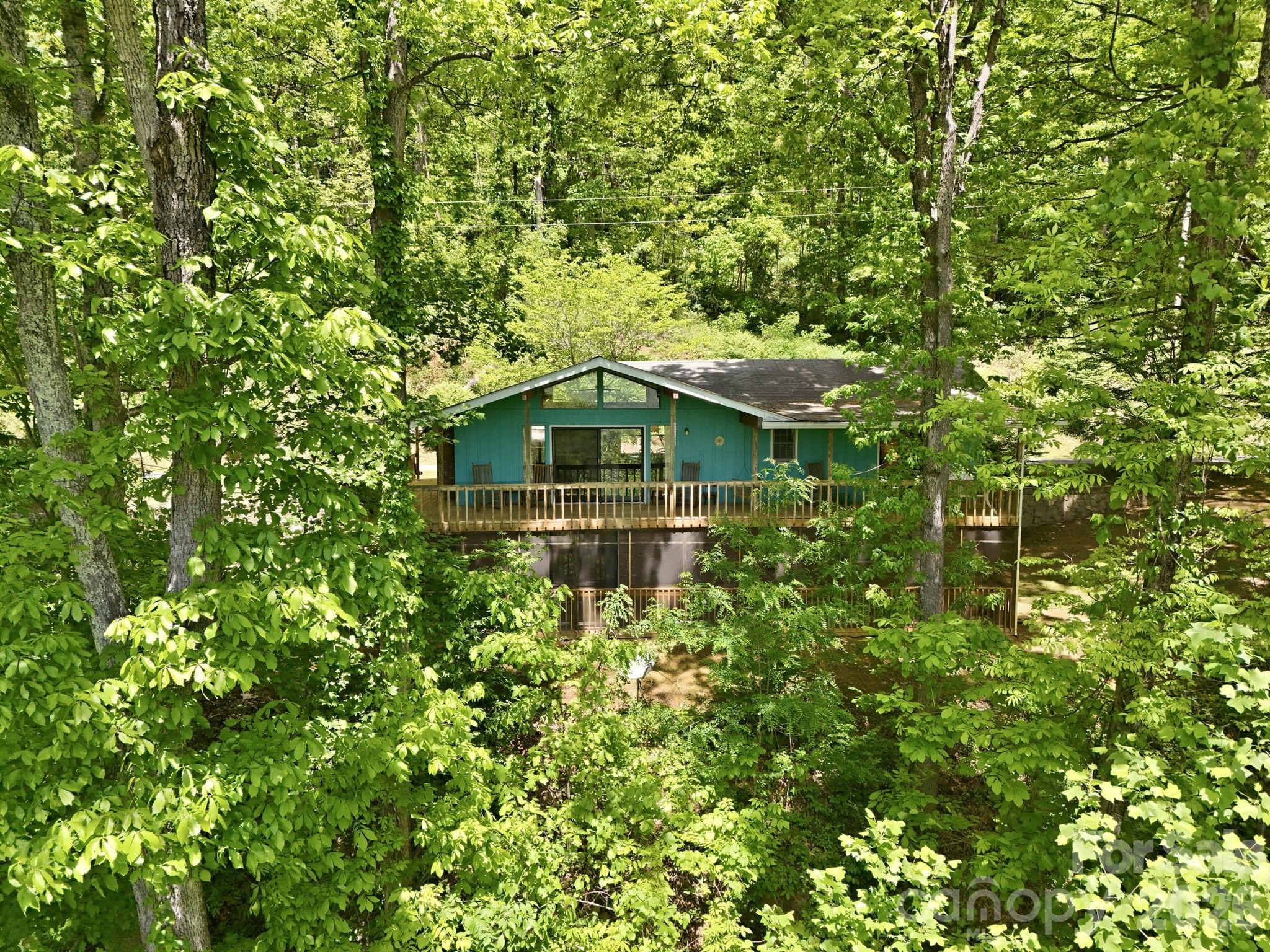 169 Sleepy Hollow Lane — Canton