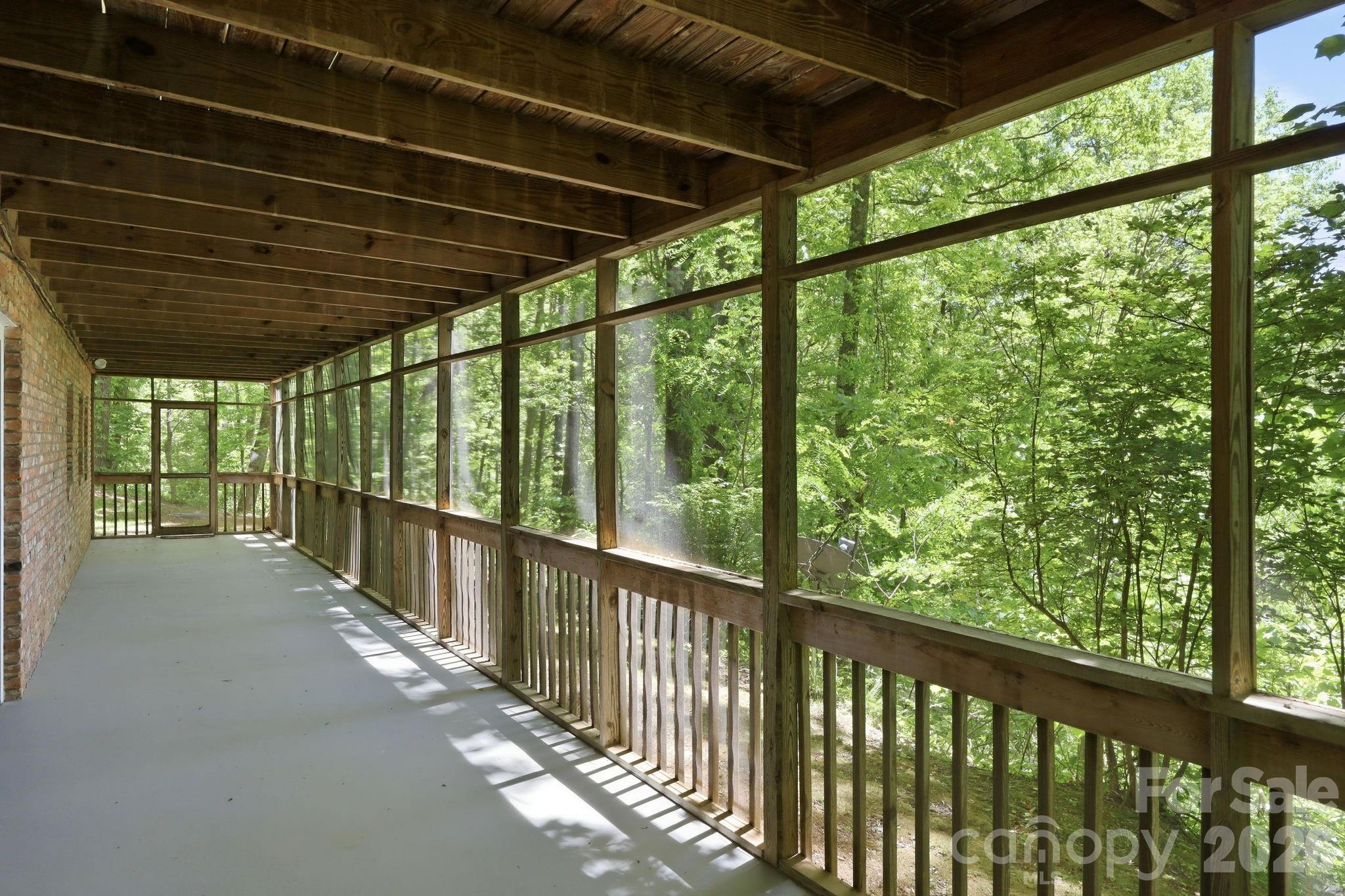 169 Sleepy Hollow Lane — Canton