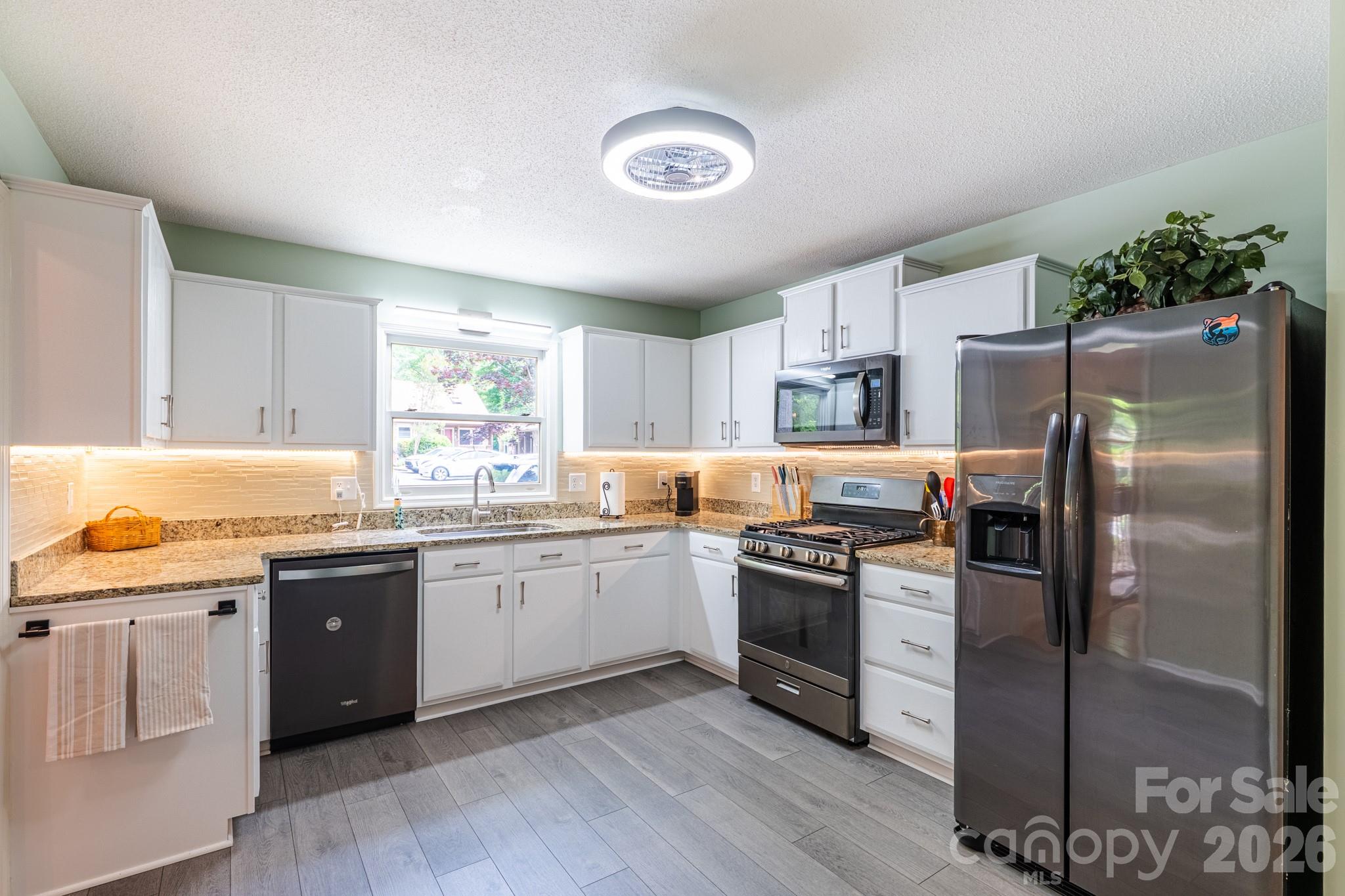 12 Pencross Circle — Etowah