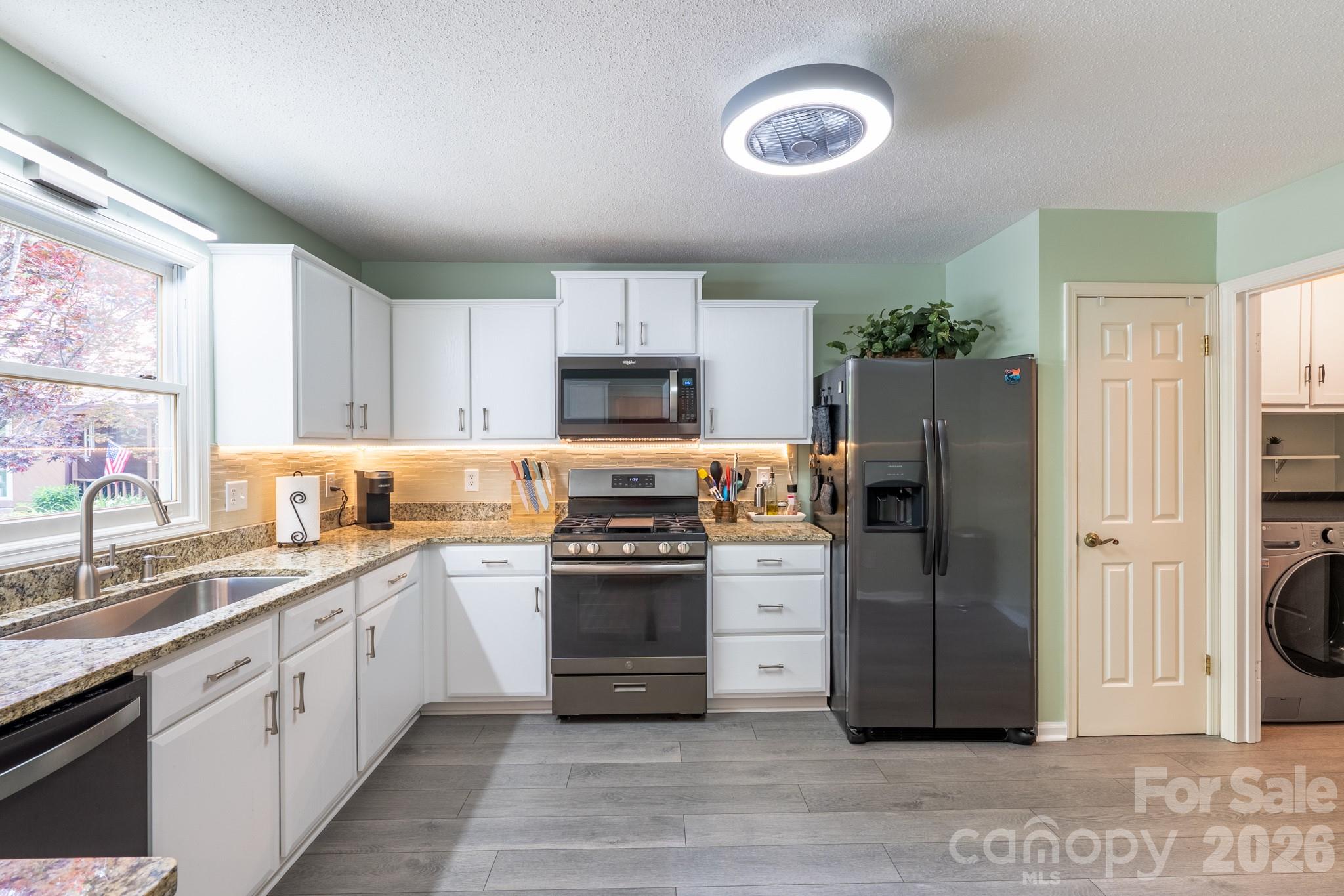 12 Pencross Circle — Etowah