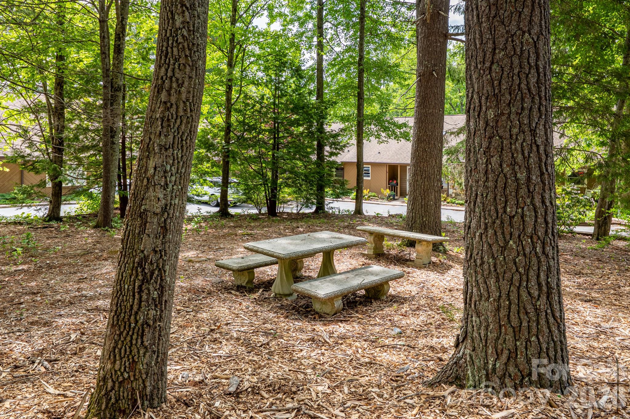 12 Pencross Circle — Etowah