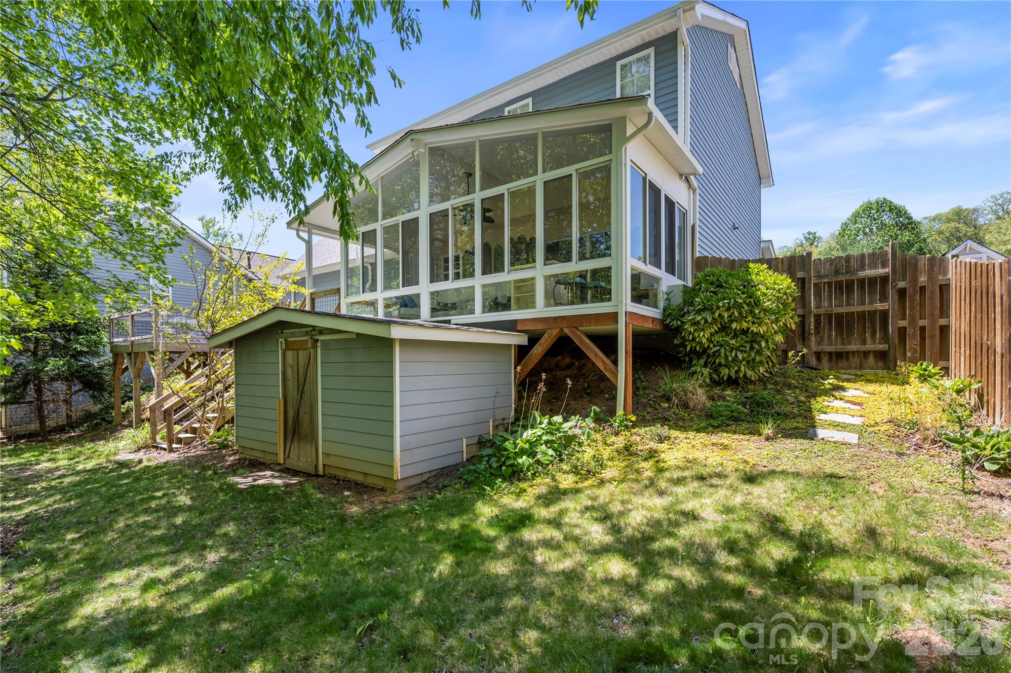 27 Sunview Circle — Arden