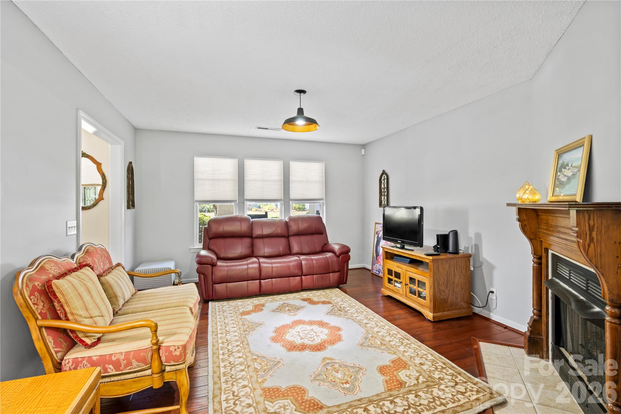 27 Sunview Circle — Arden