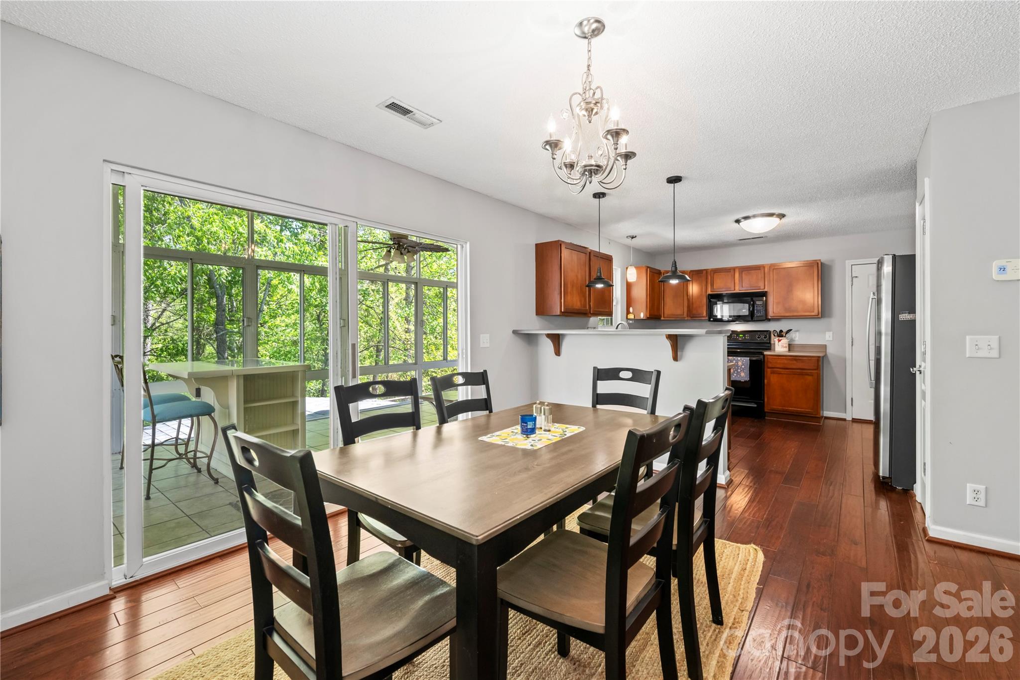 27 Sunview Circle — Arden
