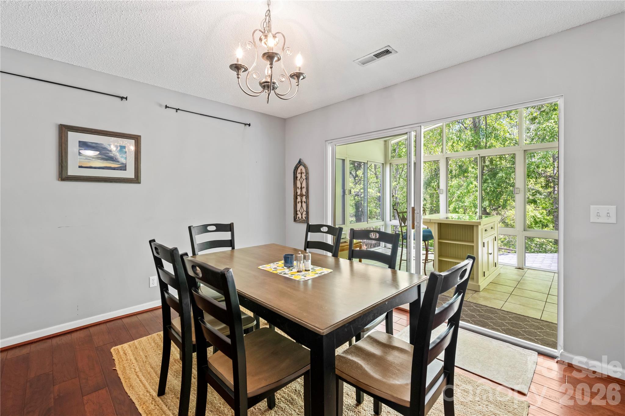 27 Sunview Circle — Arden