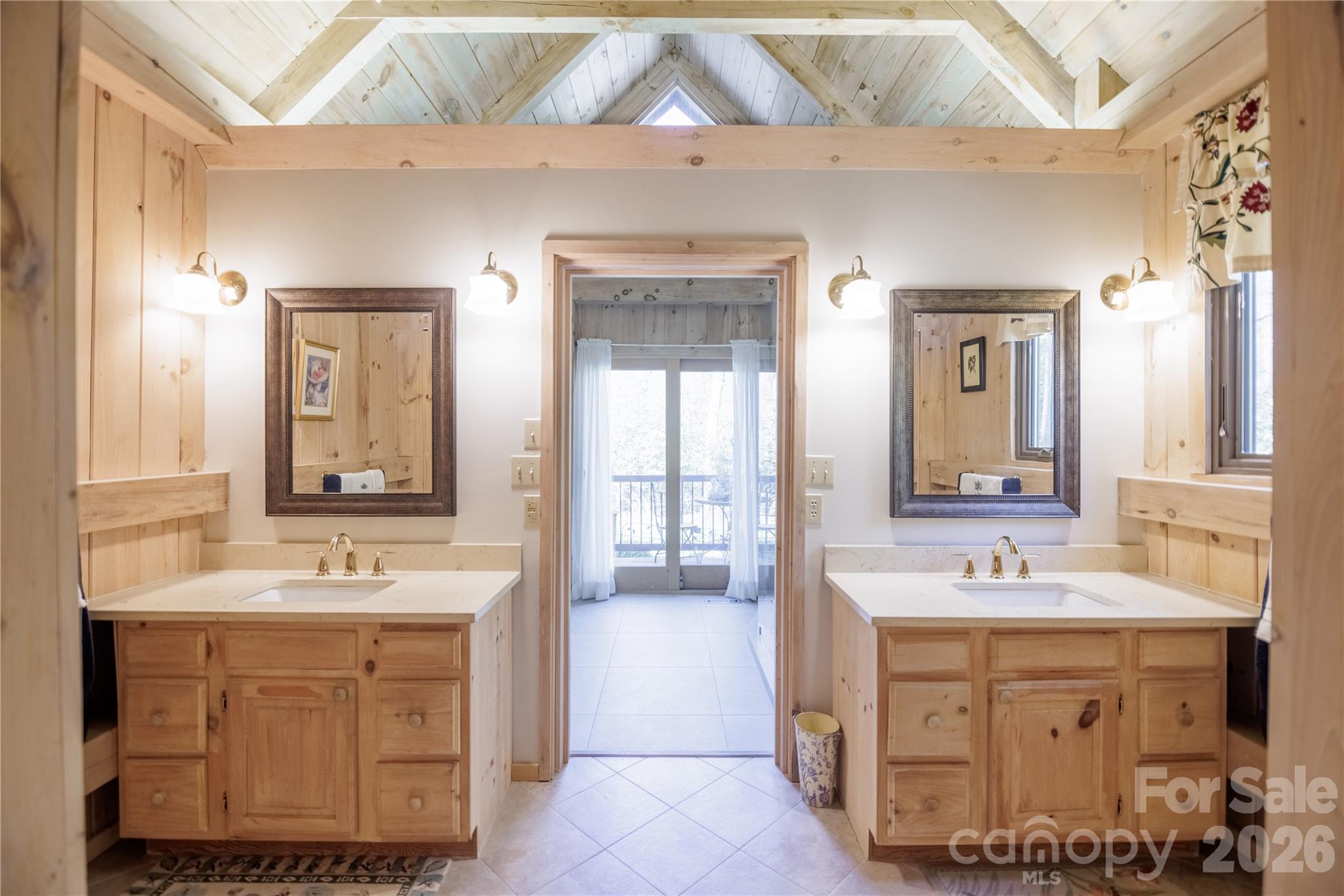 70 Aberdeen Lane — Pisgah Forest
