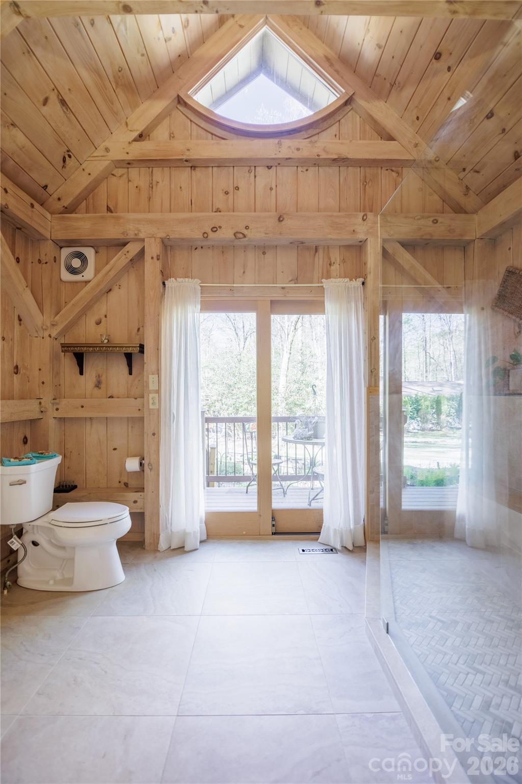 70 Aberdeen Lane — Pisgah Forest