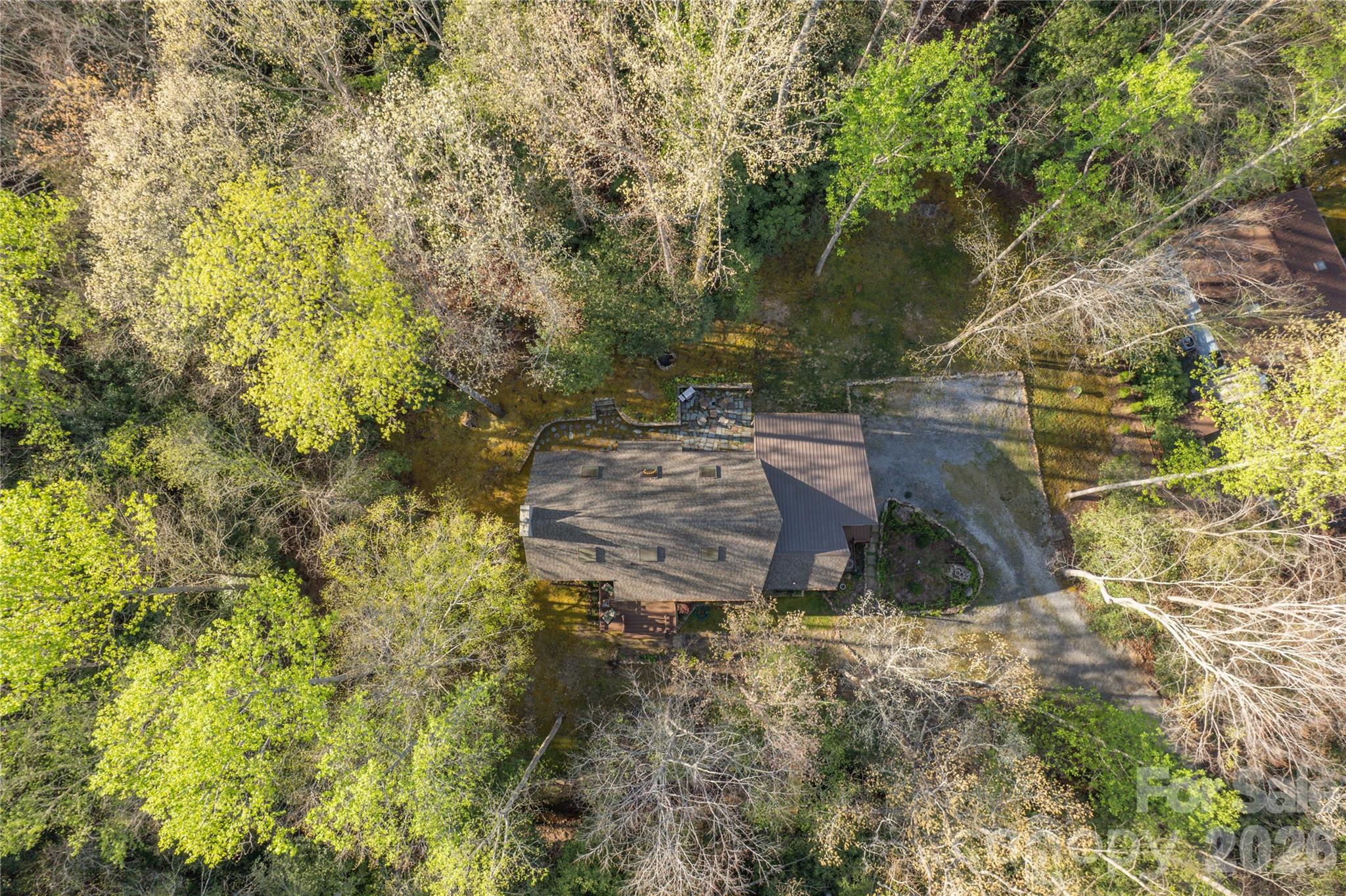 70 Aberdeen Lane — Pisgah Forest