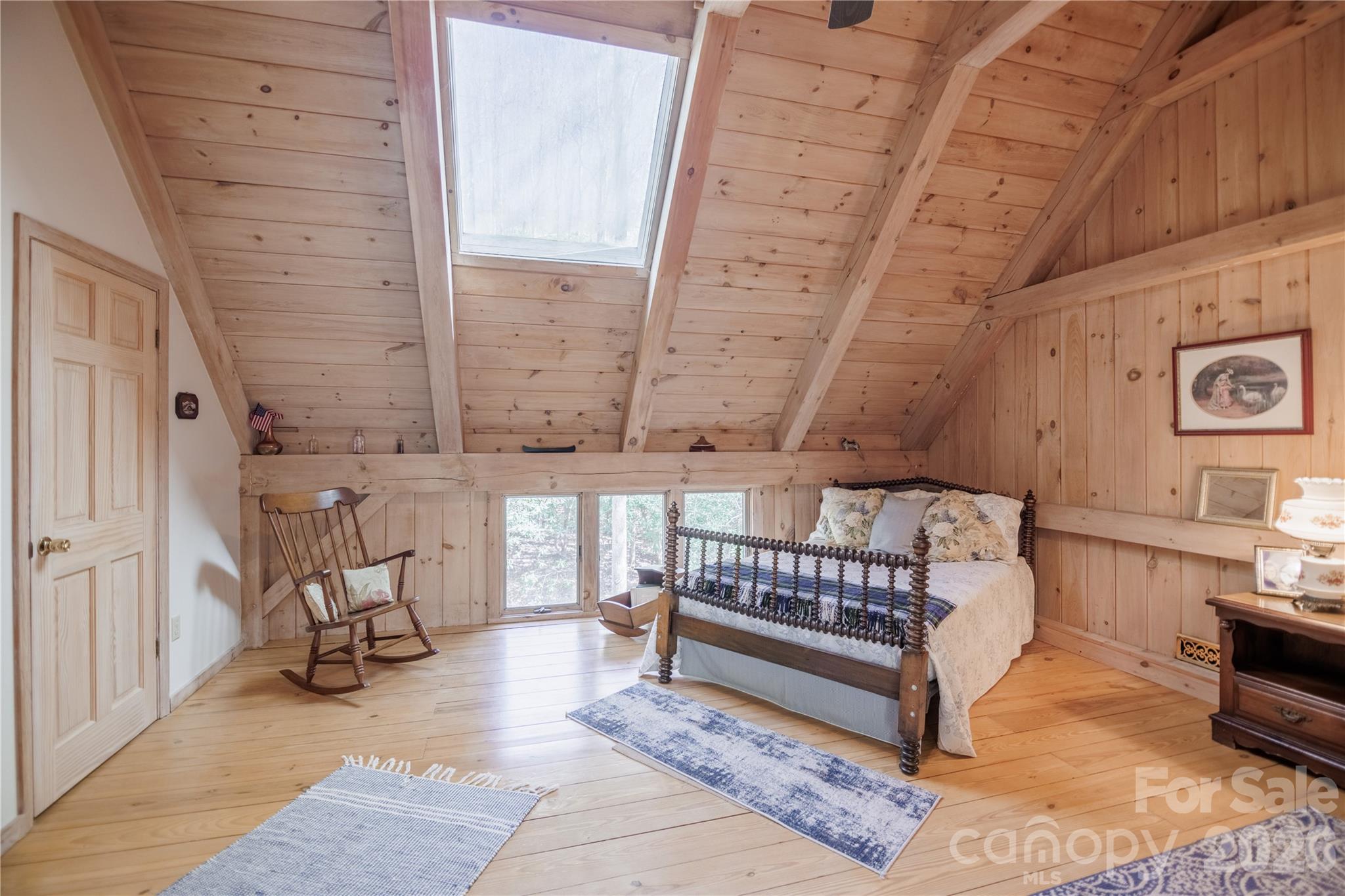 70 Aberdeen Lane — Pisgah Forest