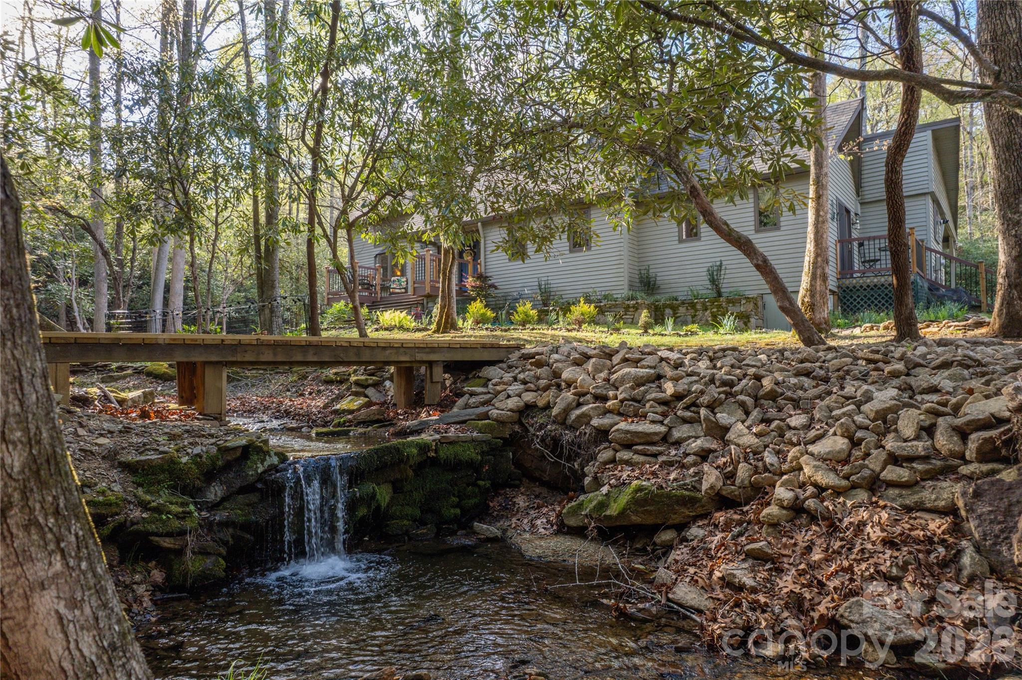 70 Aberdeen Lane — Pisgah Forest