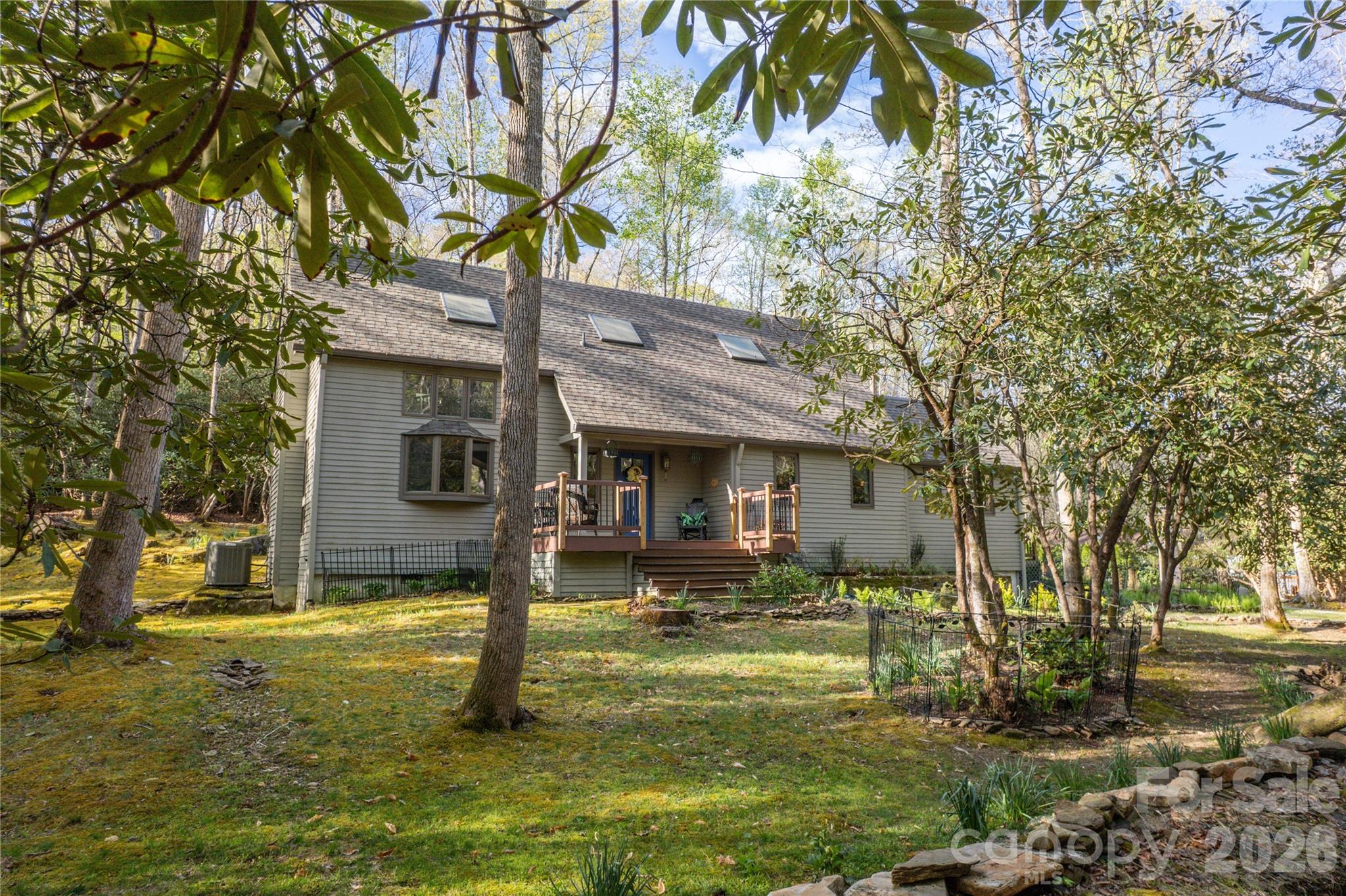 70 Aberdeen Lane — Pisgah Forest