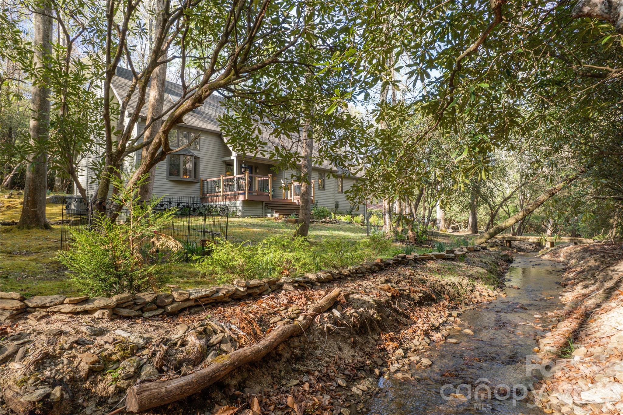 70 Aberdeen Lane — Pisgah Forest