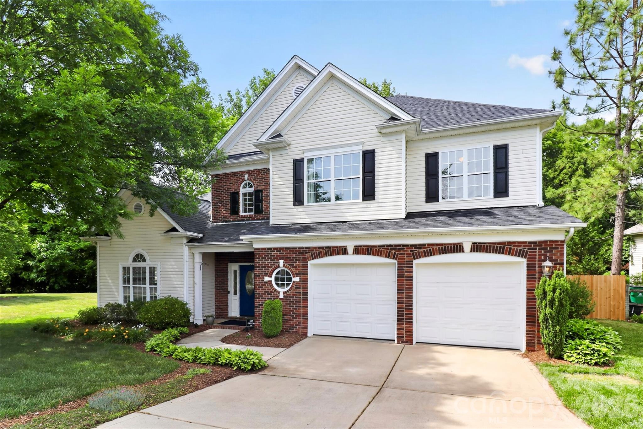10713 Huntington Meadow Lane — Charlotte