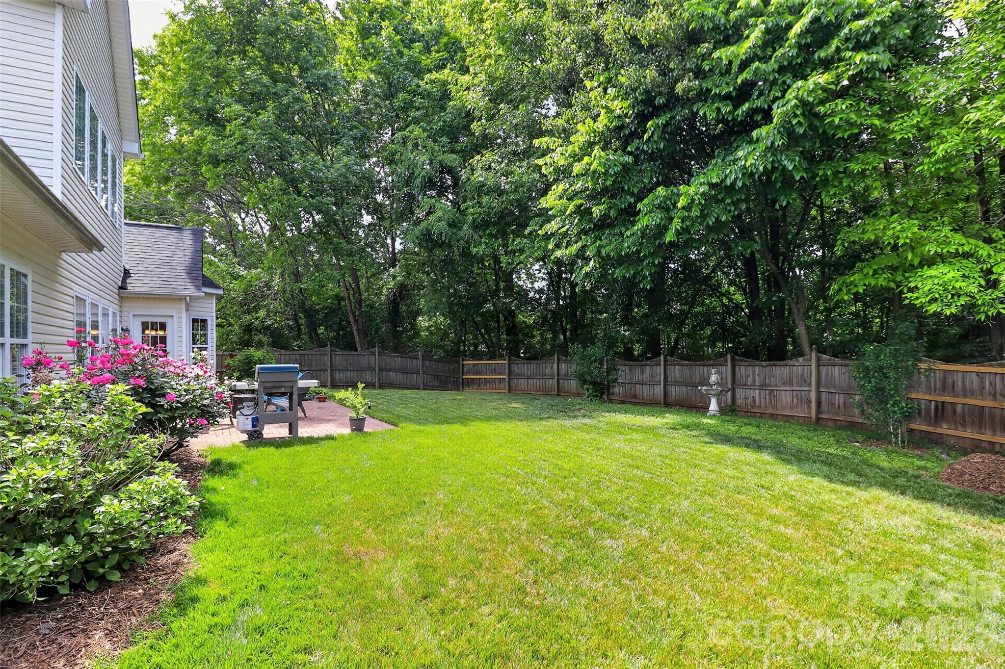 10713 Huntington Meadow Lane — Charlotte