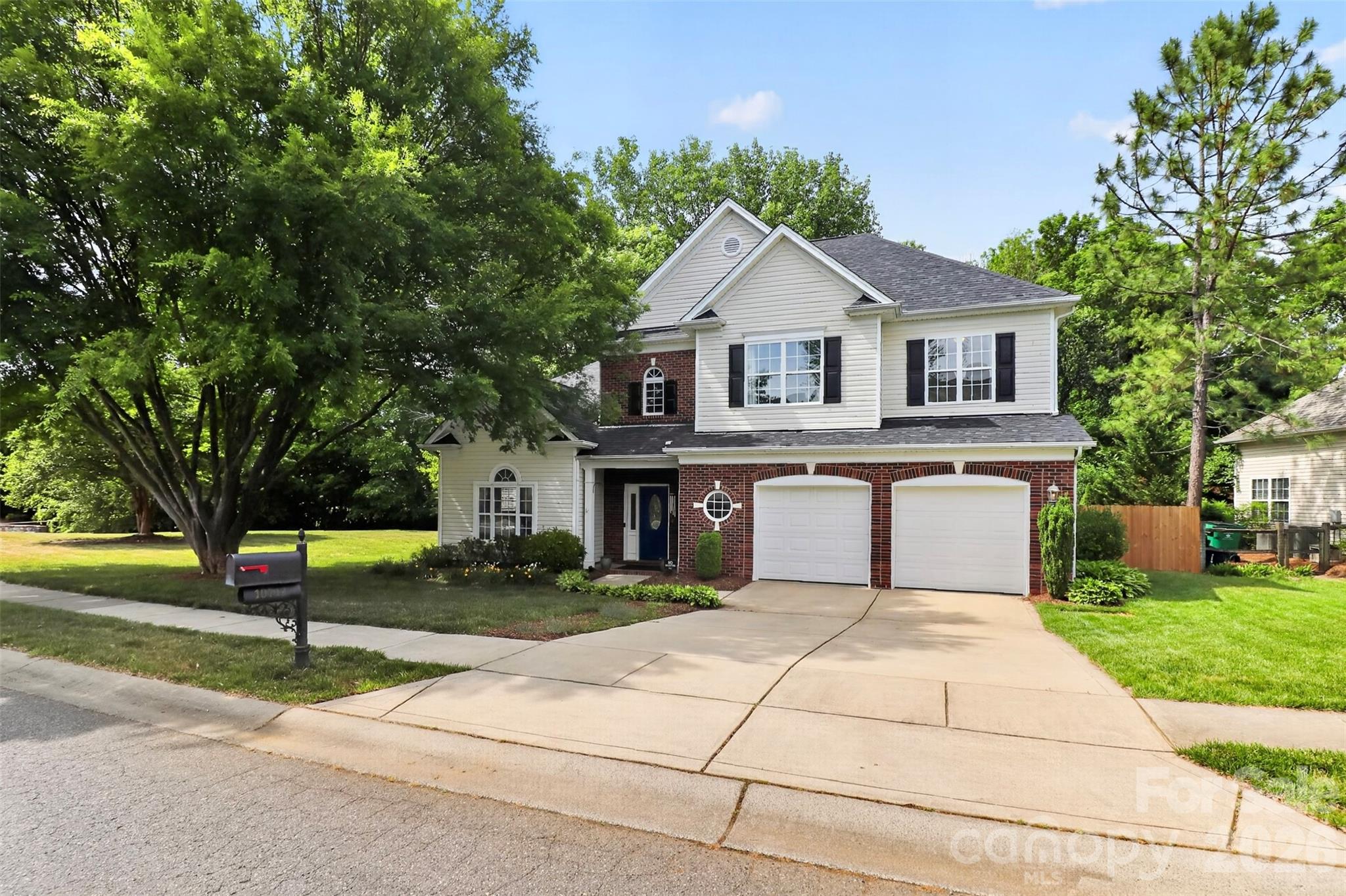 10713 Huntington Meadow Lane — Charlotte