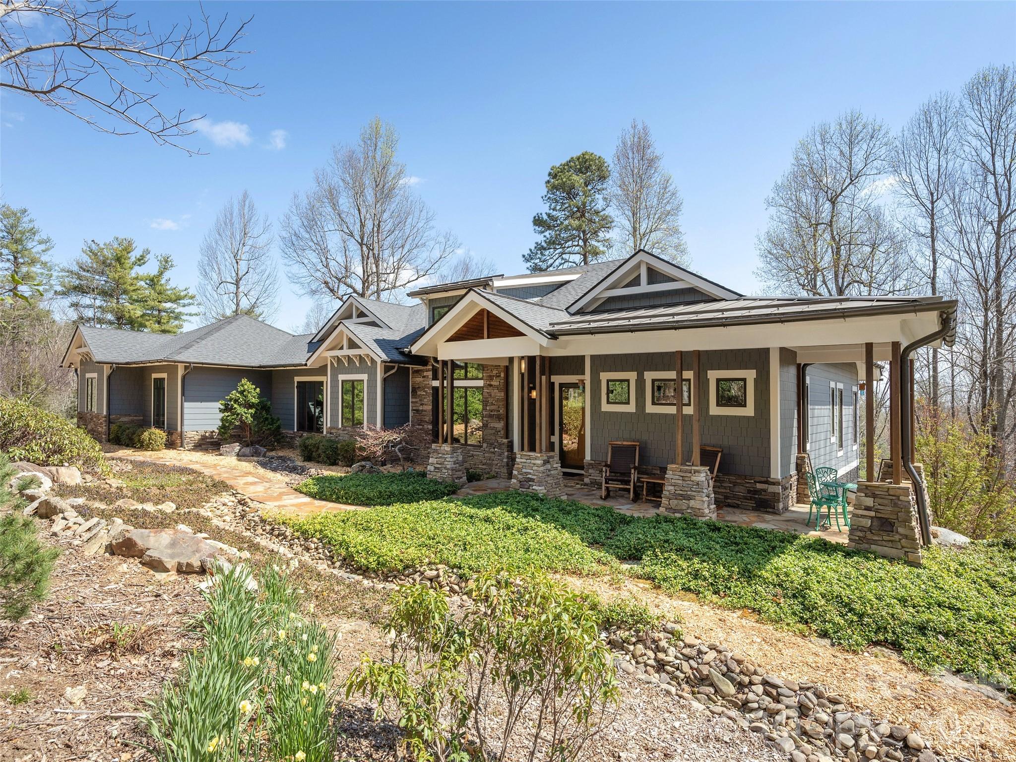 72 Dusky Court — Hendersonville