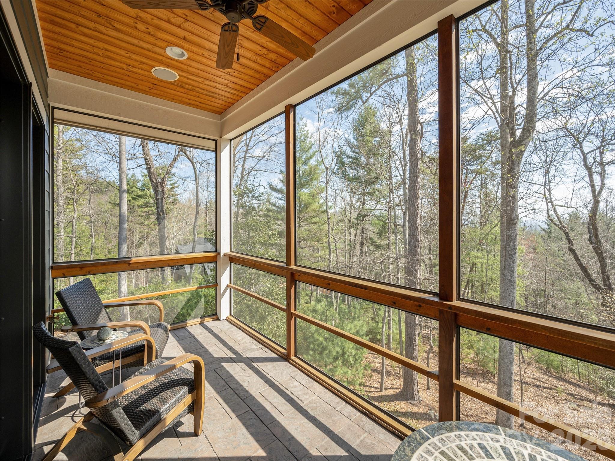 72 Dusky Court — Hendersonville