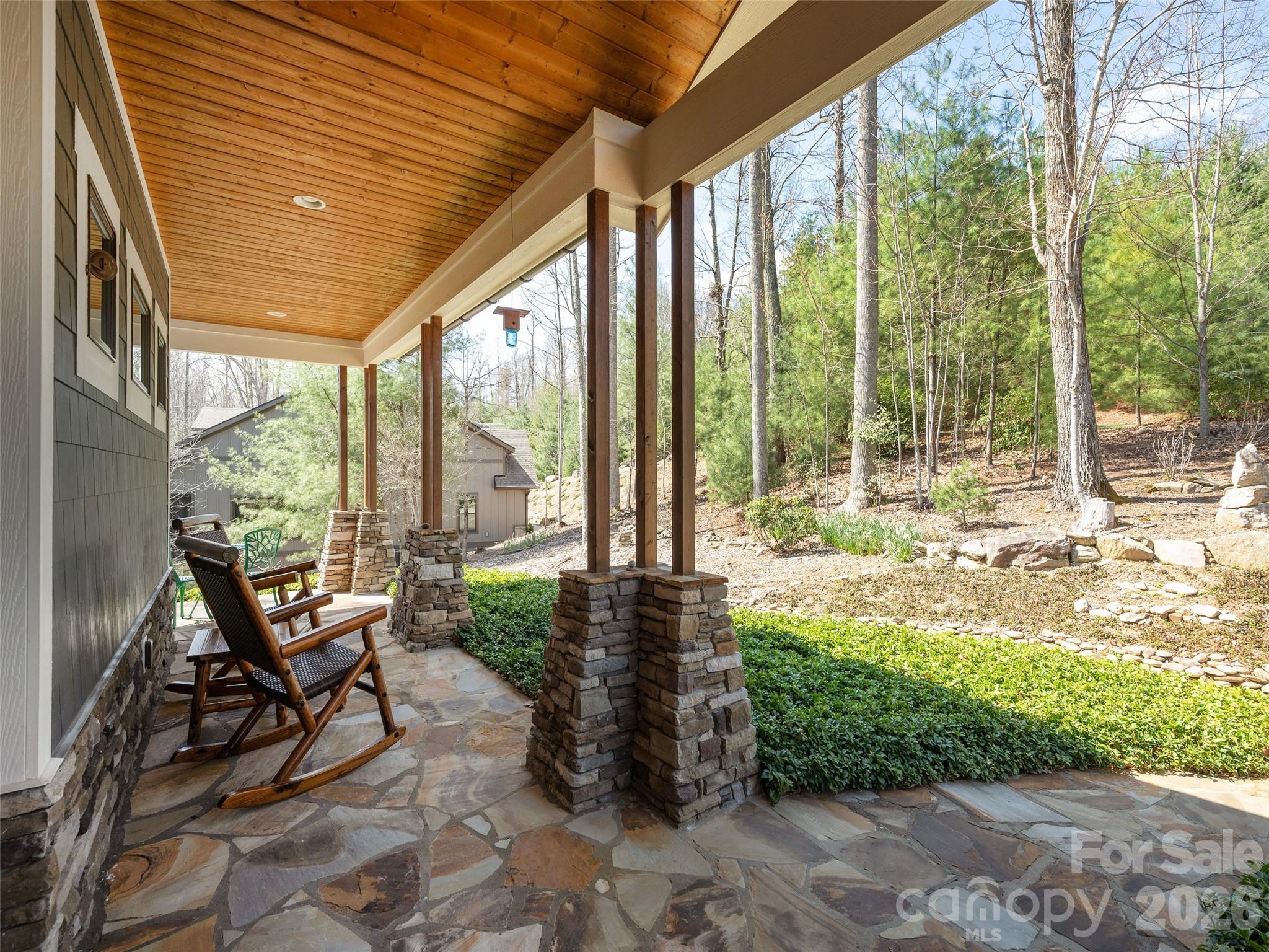 72 Dusky Court — Hendersonville