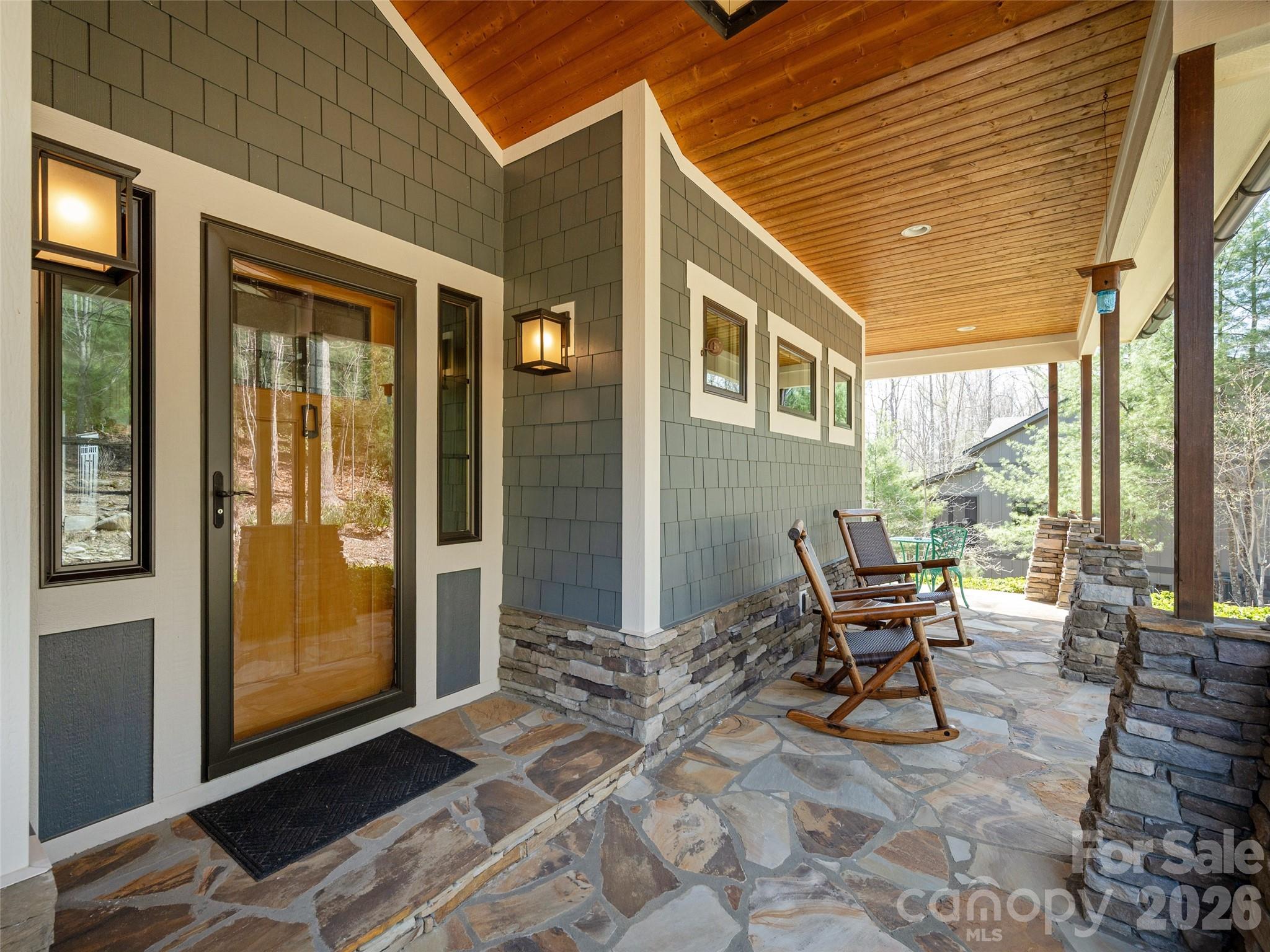 72 Dusky Court — Hendersonville