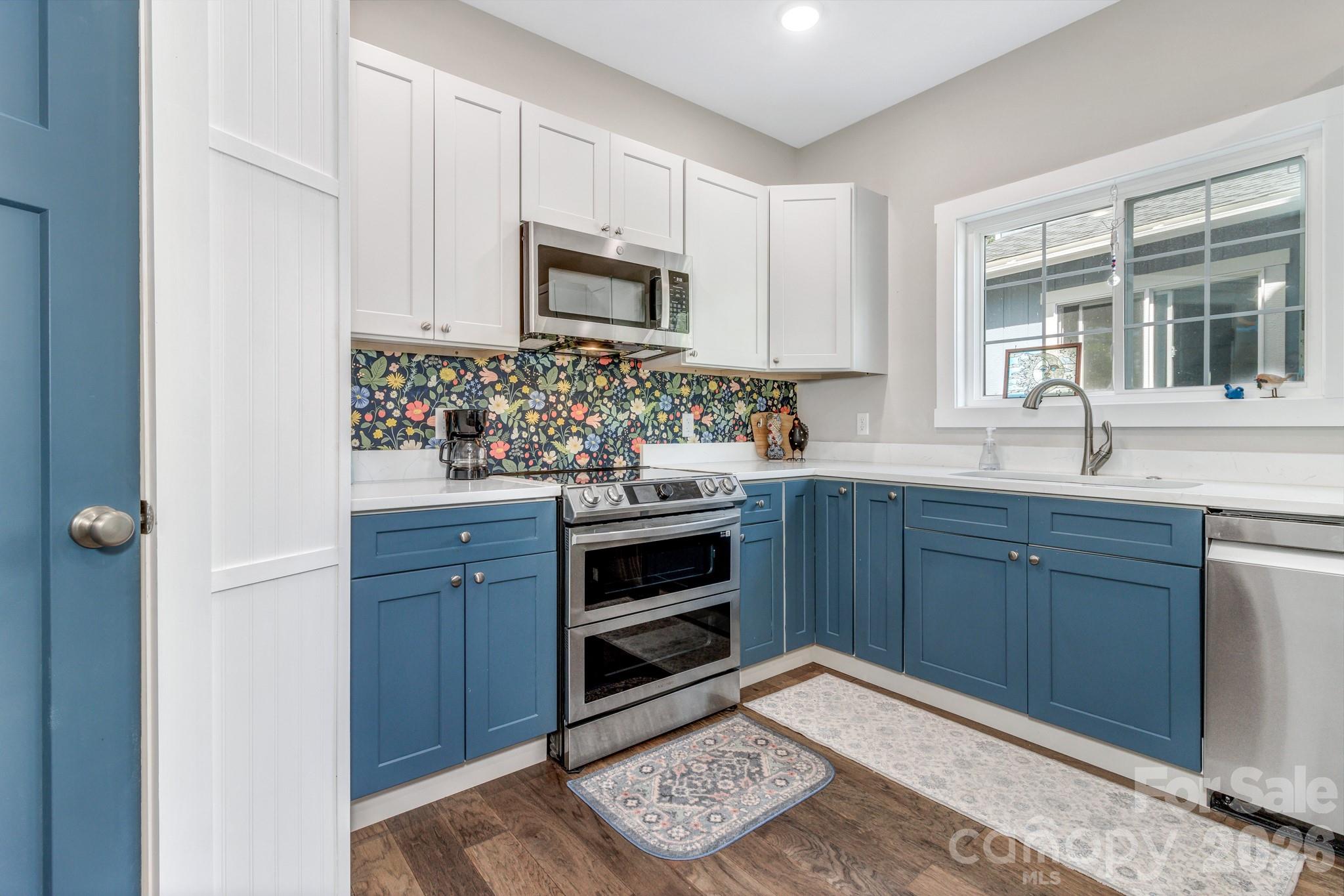 116 Northbend Drive — Asheville