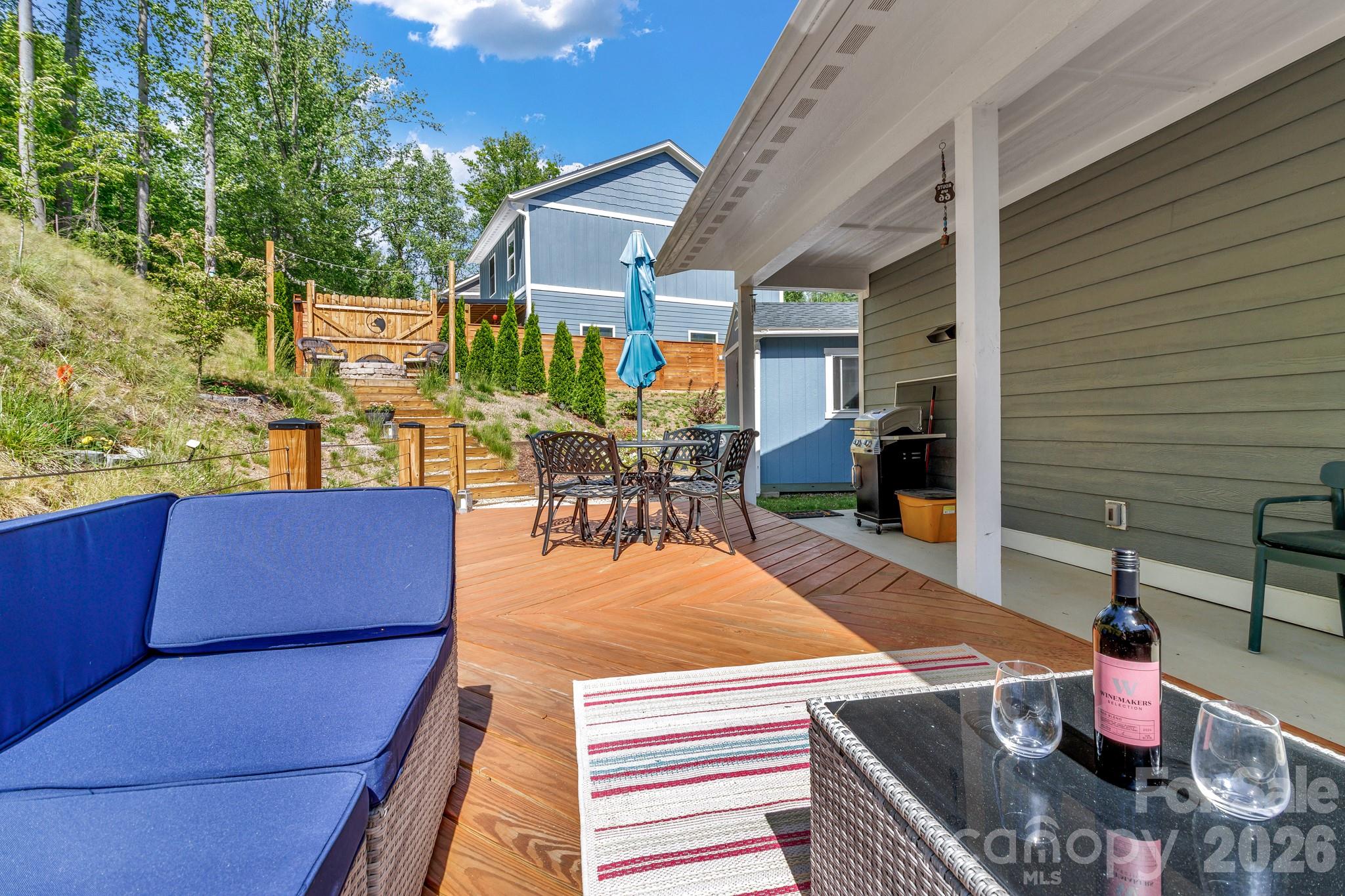 116 Northbend Drive — Asheville