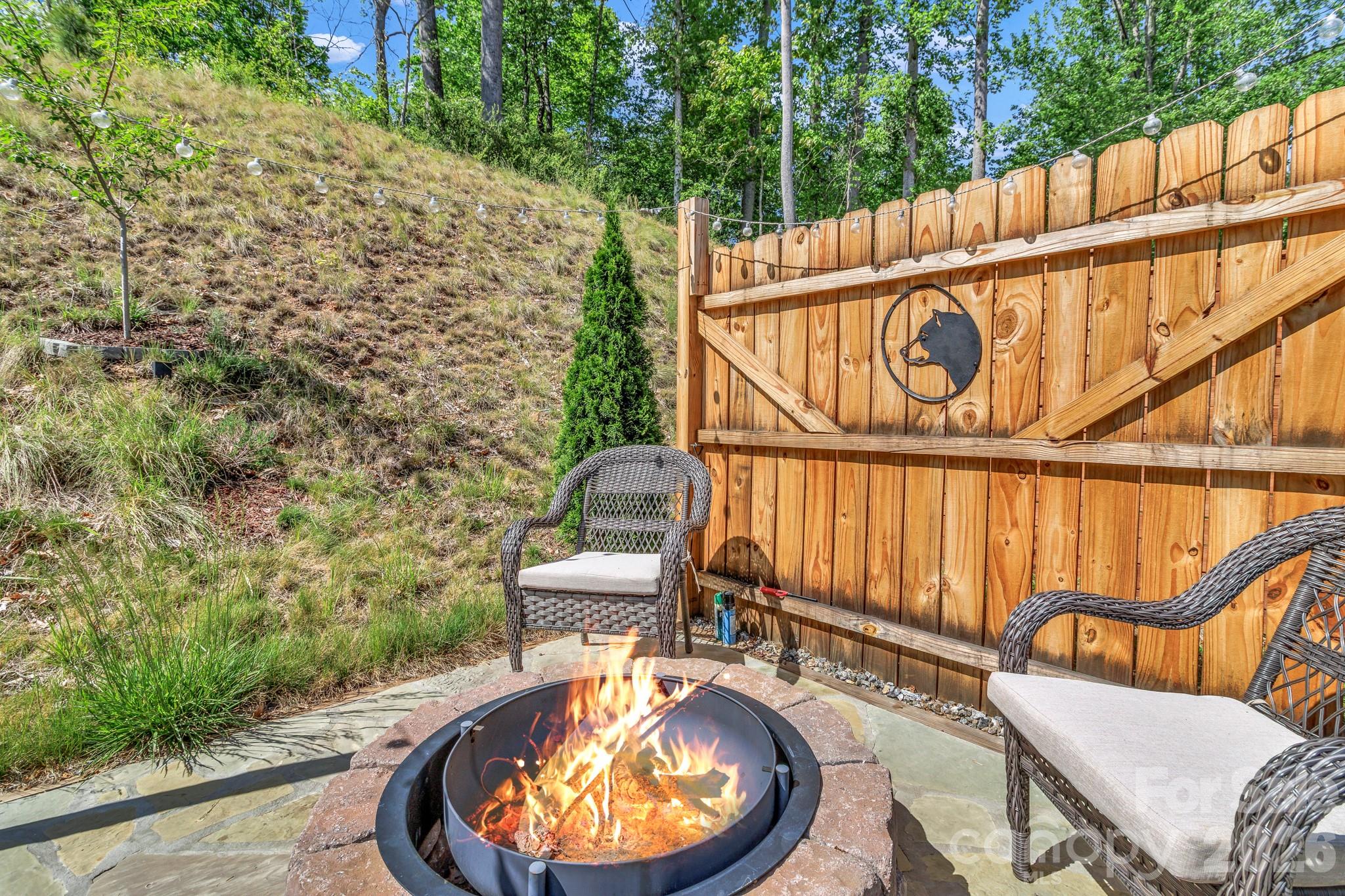 116 Northbend Drive — Asheville