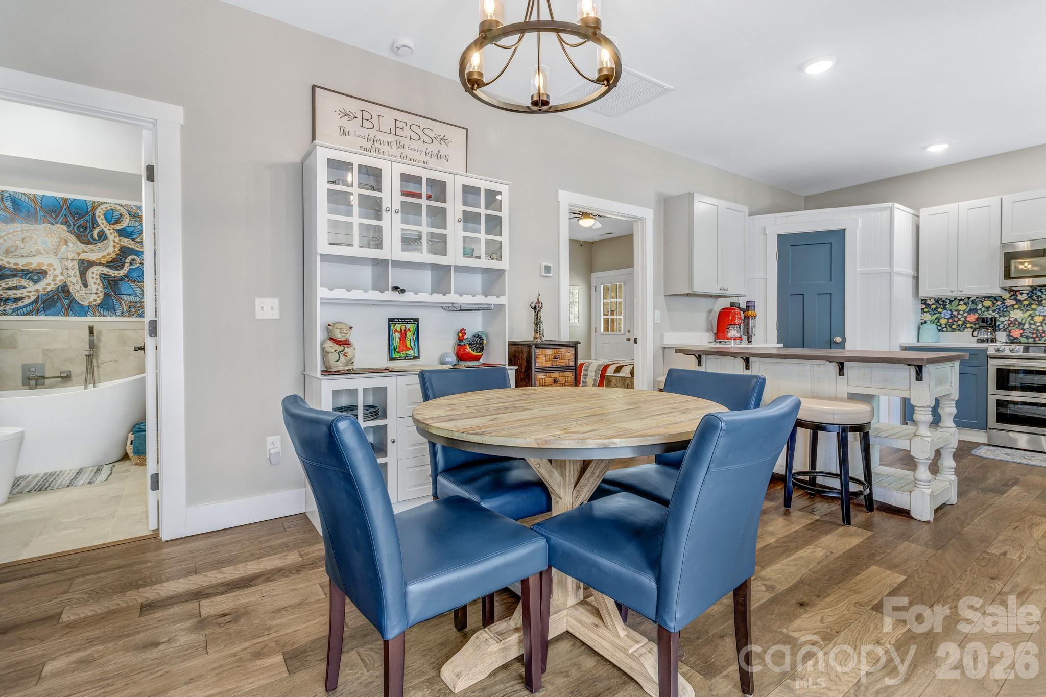 116 Northbend Drive — Asheville