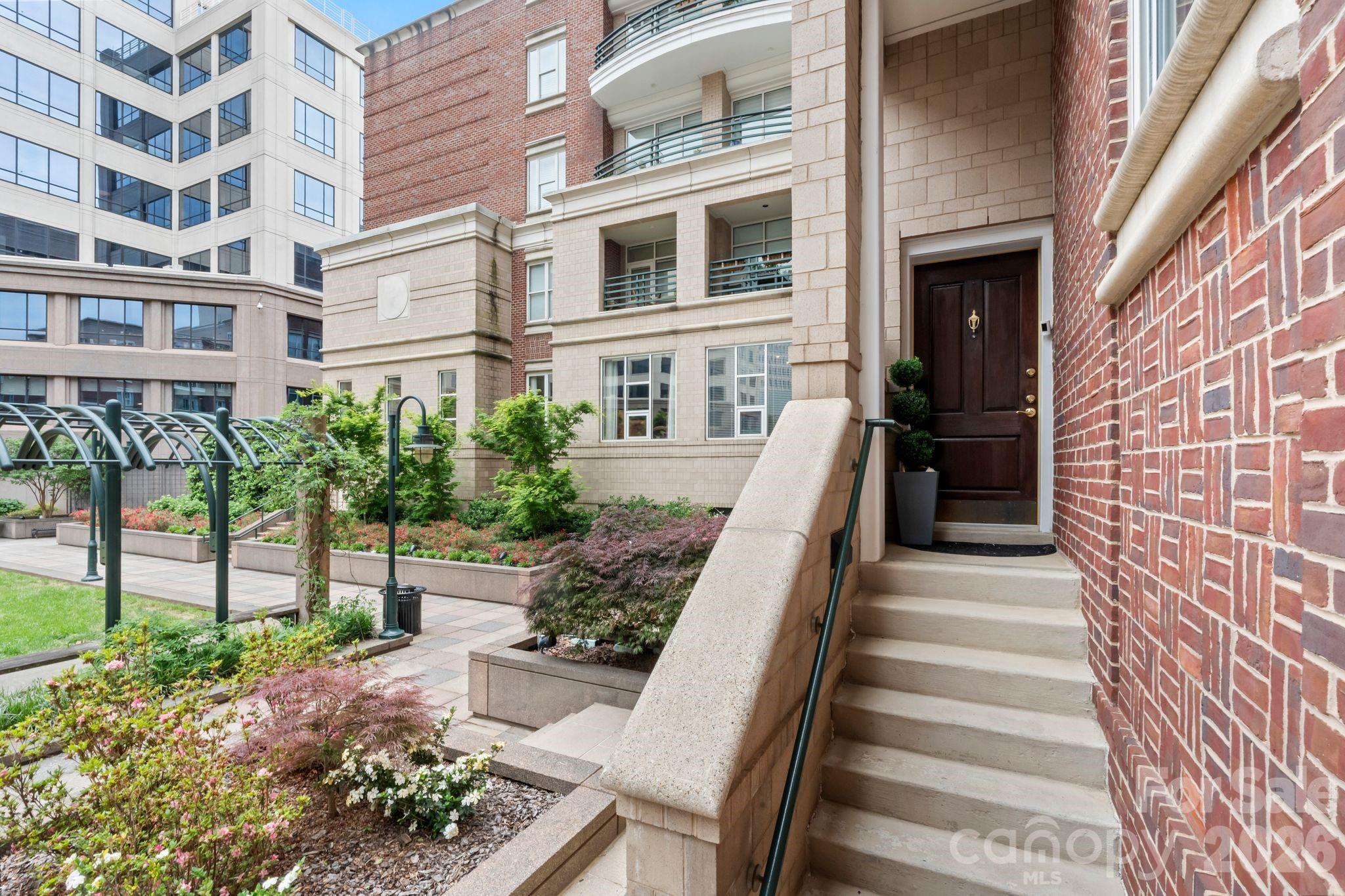 400 N Church Street #213 — Charlotte