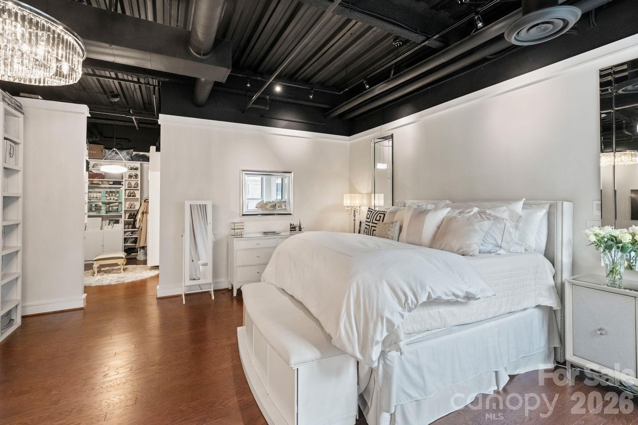 400 N Church Street #213 — Charlotte