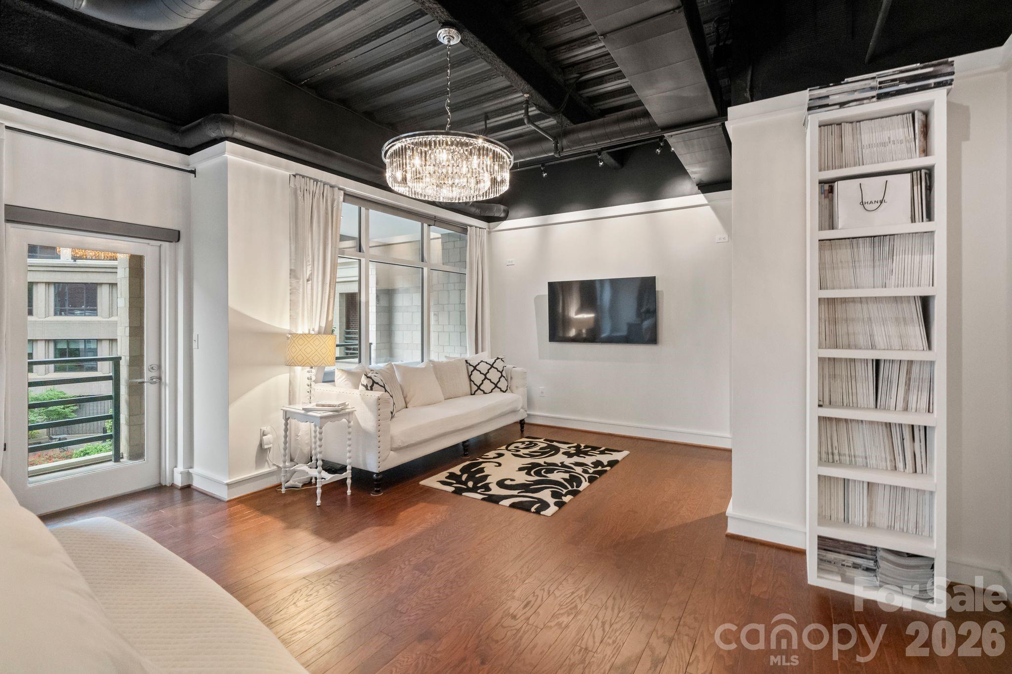 400 N Church Street #213 — Charlotte