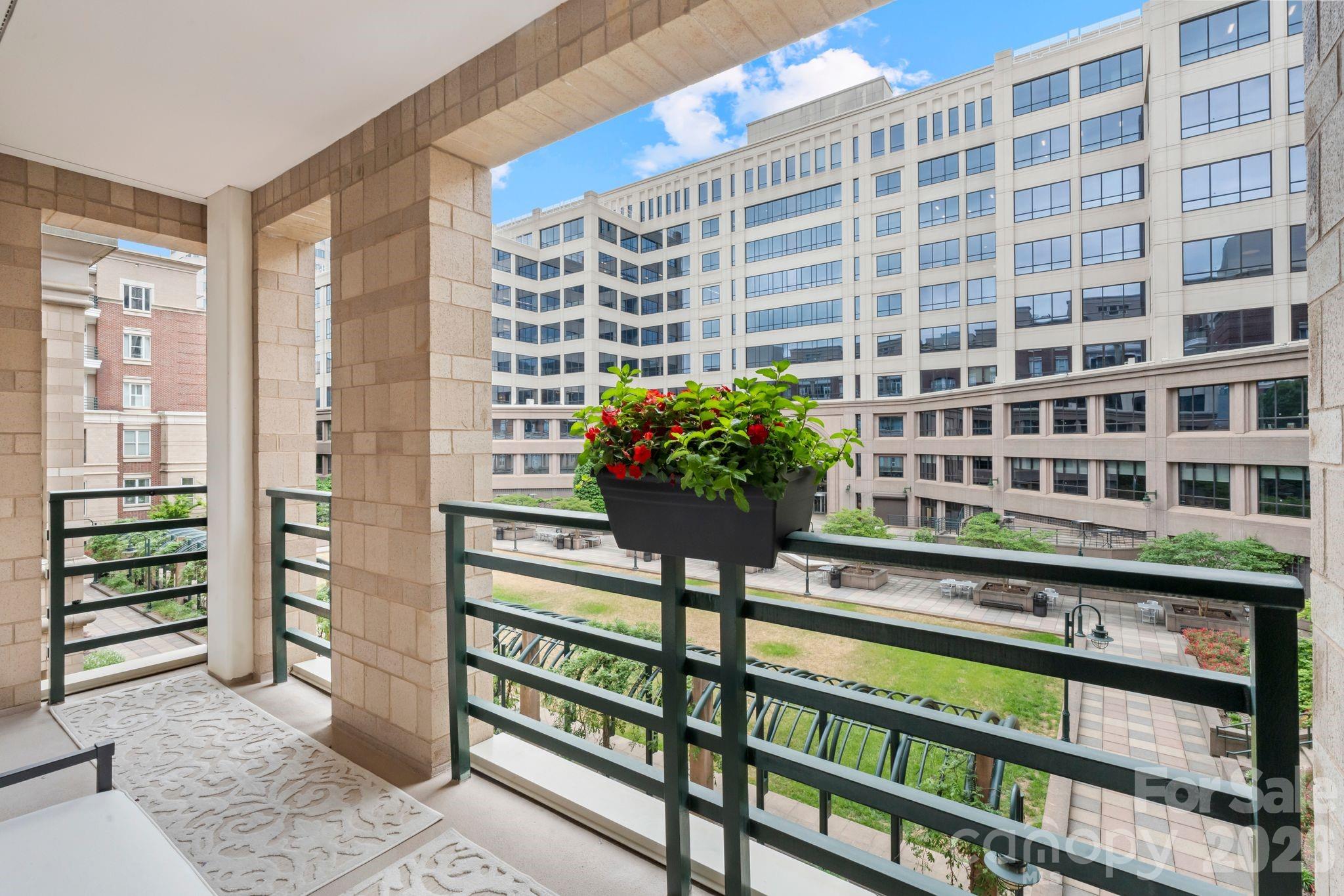 400 N Church Street #213 — Charlotte