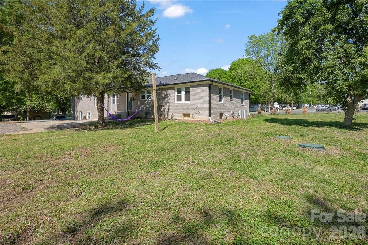 34438 Springdale Drive — New London